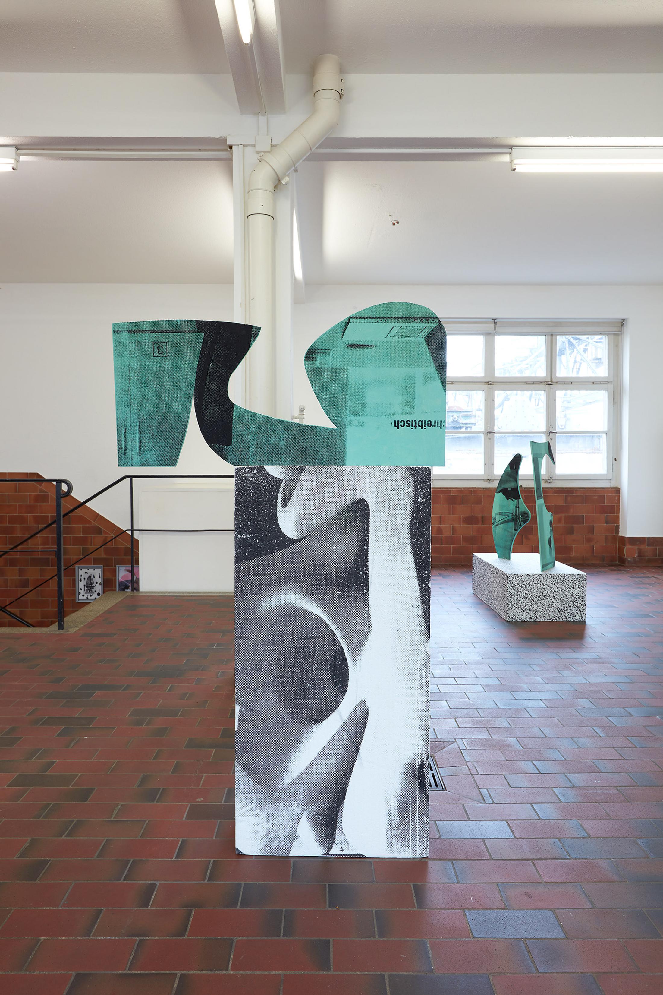 Exhibition View Bastien Aubry Solo Show «L'imbécile heureux; view on Bastien Aubry, Elle m'enerve, 2021» at Mayday, Basel, 2021 / Photo: Moritz Schermbach / Courtesy: the artist and Mayday