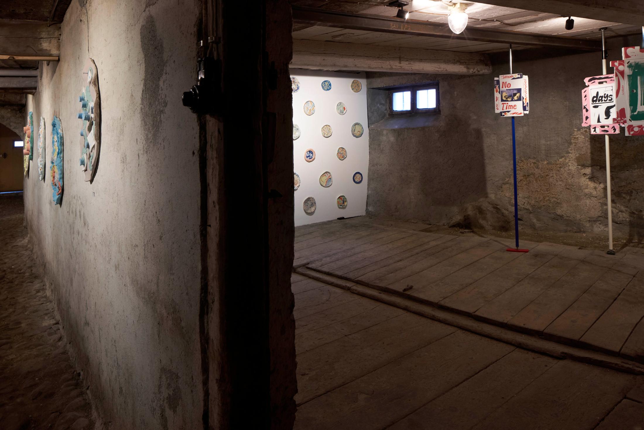 Exhibition View Bastien Aubry Soloshow «Pizzeria Stalletta» at Stalletta Madulain by Windhager von Kaenel / Photo: Franz Rindlisbacher / Courtesy: the artist and Windhager von Kaenel