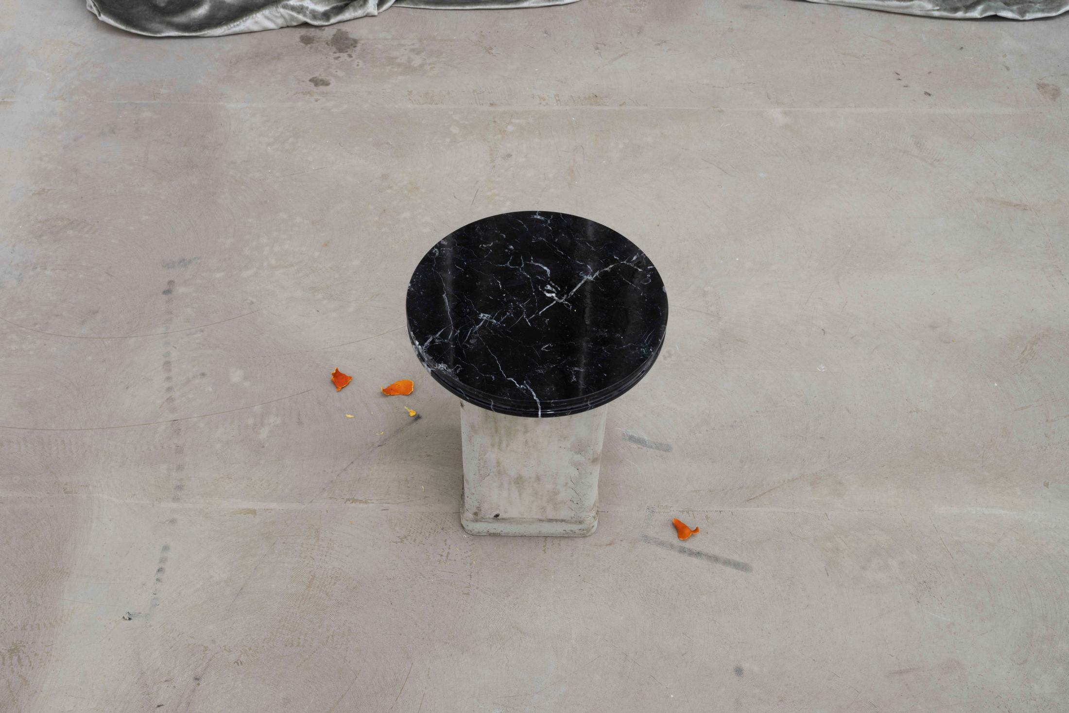 Exhibition View Bea Orlandi and Arnaud Wohlhauser Joint Exhibition «L'Avanspettacolo; view on Arnaud Wohlhauser, 1:2 copy of two stone tables located in the hall of the Wiedikon train station, 2020» at GALERIE PHILIPPZOLLINGER, Zurich, 2020 / Photo: Conradin Frei / Courtesy: the artists and GALERIE PHILIPPZOLLINGER