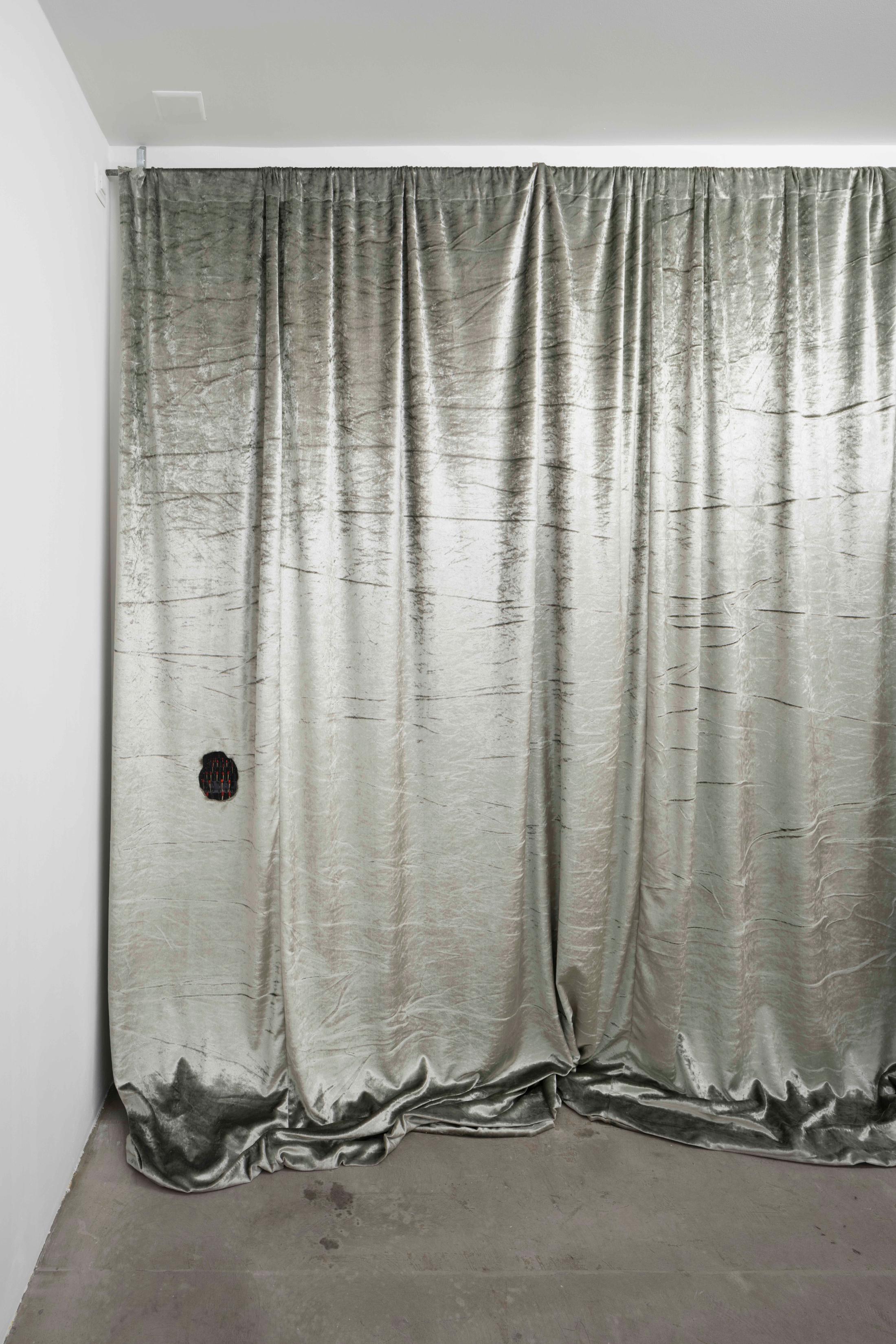 Exhibition View Bea Orlandi and Arnaud Wohlhauser Joint Exhibition «L'Avanspettacolo; view on Bea Orlandi, L'avanspettacolo, 2020» at GALERIE PHILIPPZOLLINGER, Zurich, 2020 / Photo: Conradin Frei / Courtesy: the artists and GALERIE PHILIPPZOLLINGER