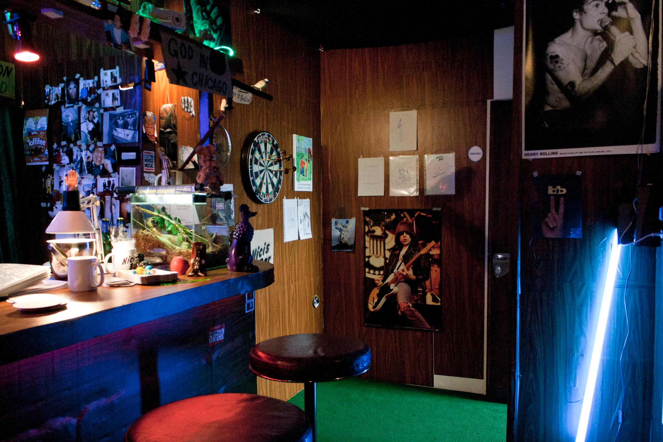 Exhibition View Beni Bischof "Nici's Bar" at Galerie Nicola von Senger 2018