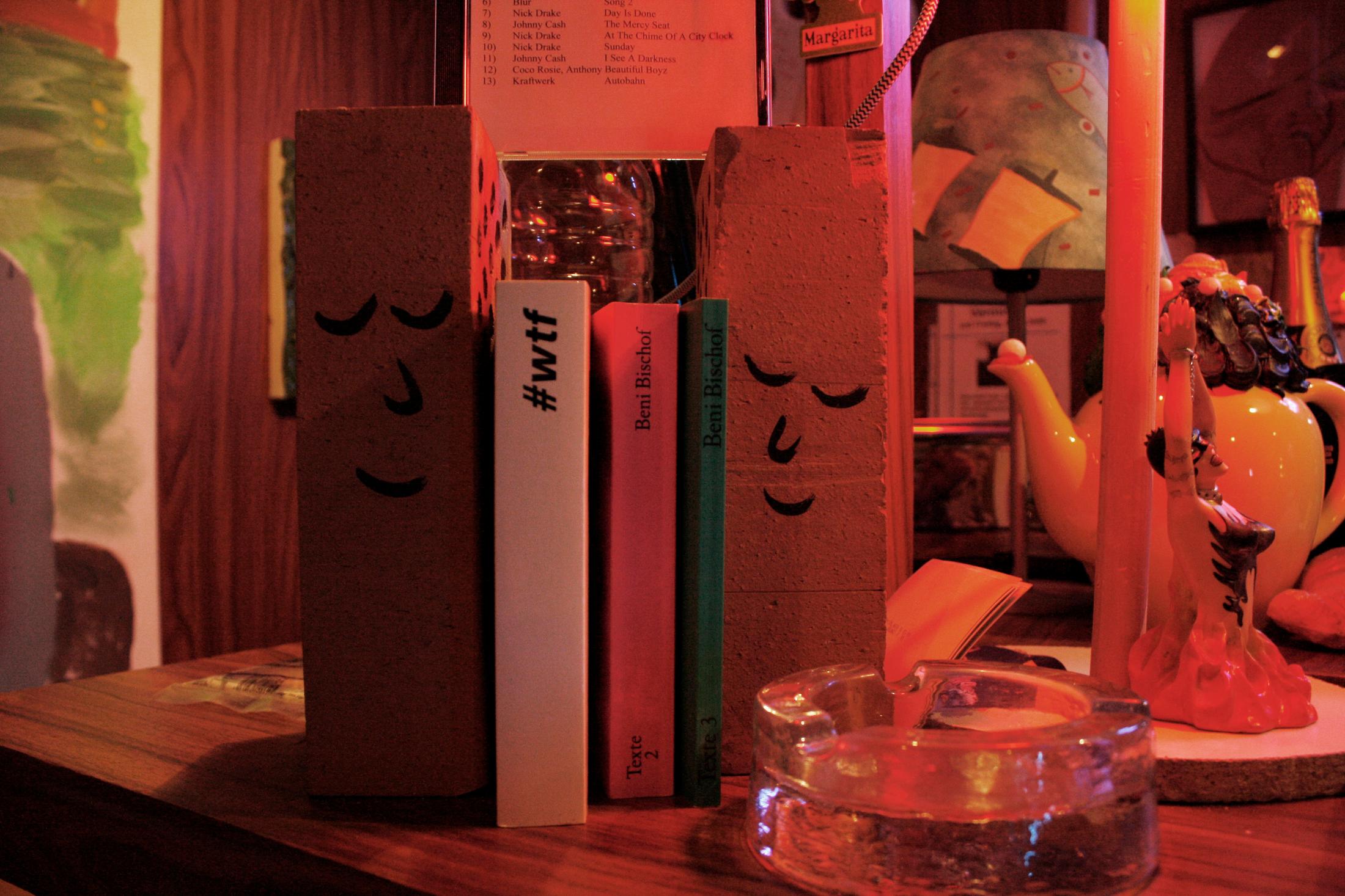 Exhibition View Beni Bischof "Nici's Bar" at Galerie Nicola von Senger 2018