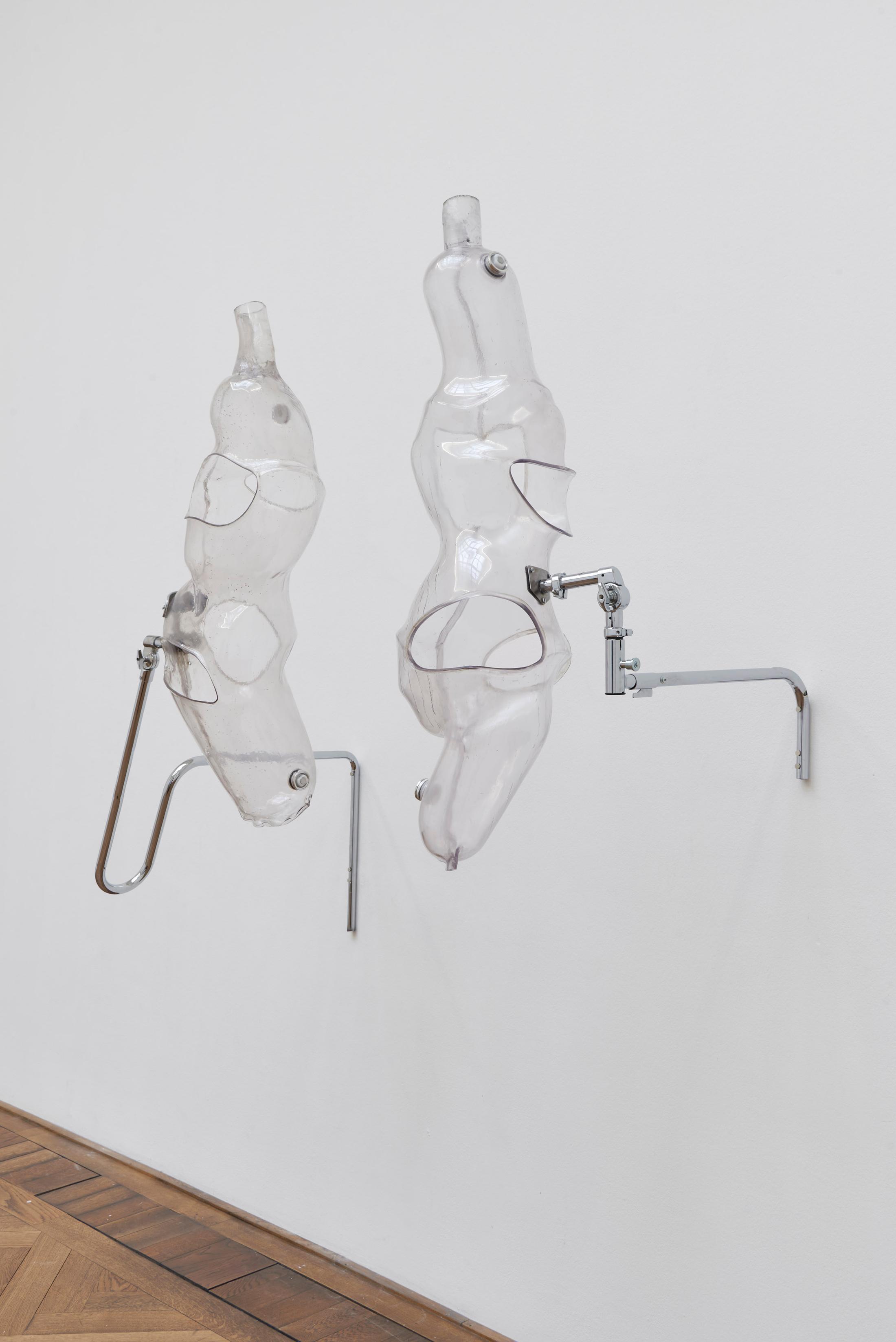 Exhibition View Berenice Olmedo Solo Show «Hic et Nunc; view on Berenice Olmedo, alêtheia, 2022» at Kunsthalle Basel, Basel, 2022 / Photo: Philipp Hänger / Courtesy: the artist and Kunsthalle Basel