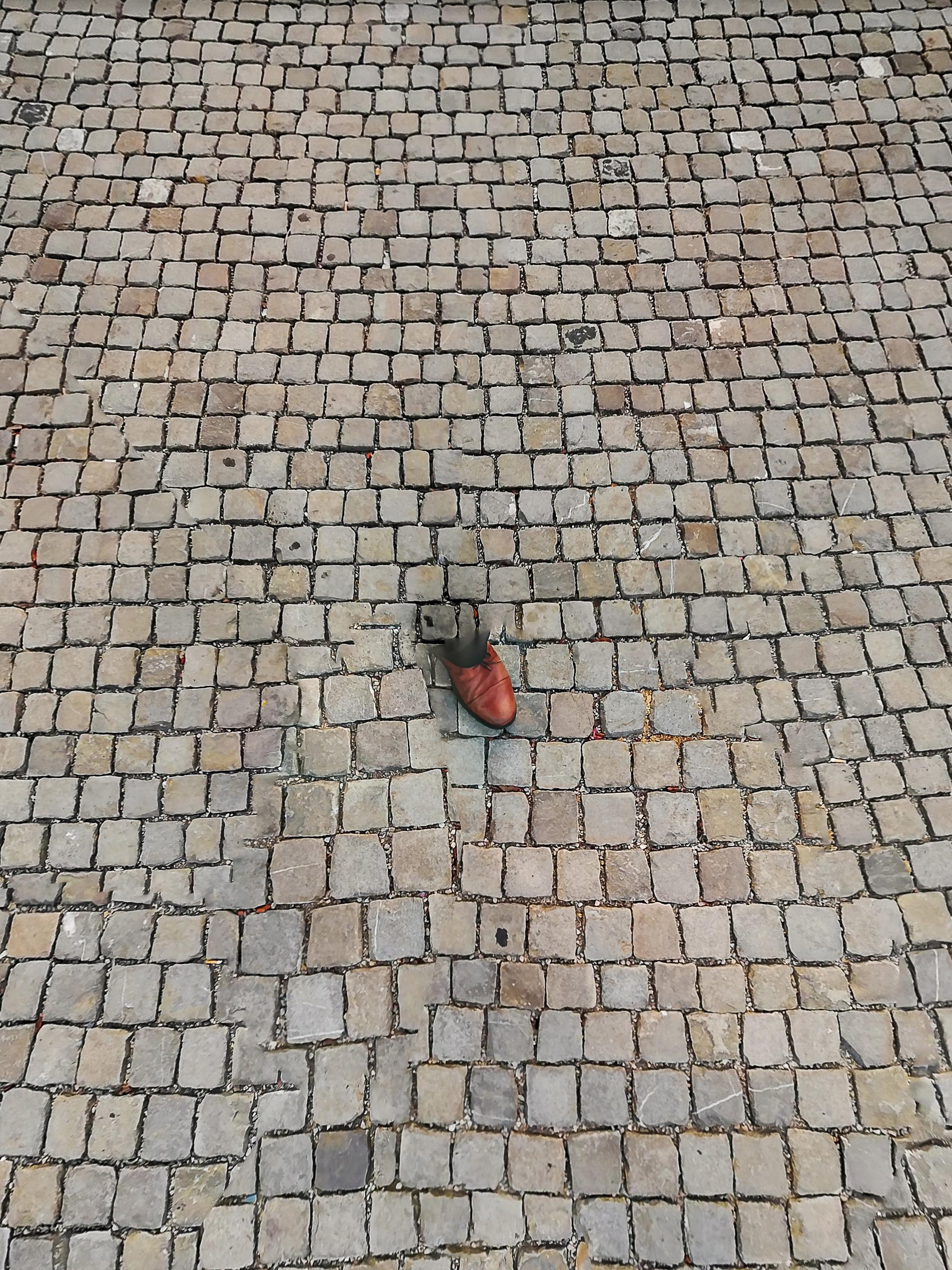 Exhibition View Groupshow «Gasträume 2020; view on Peter Baracchi, TED WAS HERE, 2020» at Public Art in Zurich, Zurich, 2020 / Photo: Taiyo Onorate & Nico Krebs for AG KiöR Stadt Zürich / Courtesy: the artist and the City of Zurich’s Work Group for Art in Public Spaces (AG KiöR) / Supported by: Trutmann + Co. Zementwarenfabrik