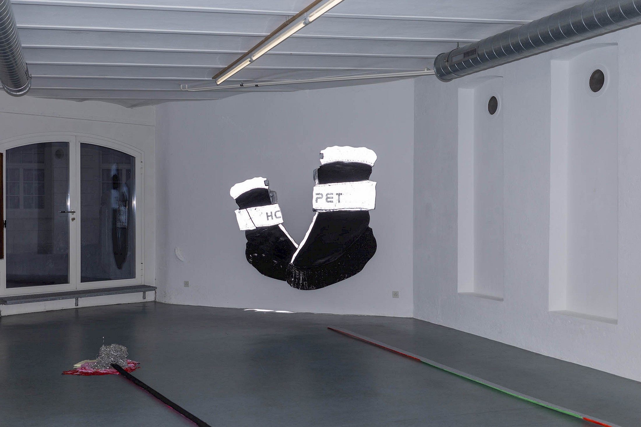 Exhibition View Salomé Engel Solo Show «From Cowboy to Cobaye» at marytwo, Lucerne, Switzerland, 2025 / Photo: marytwo / Courtesy: the artist and marytwo