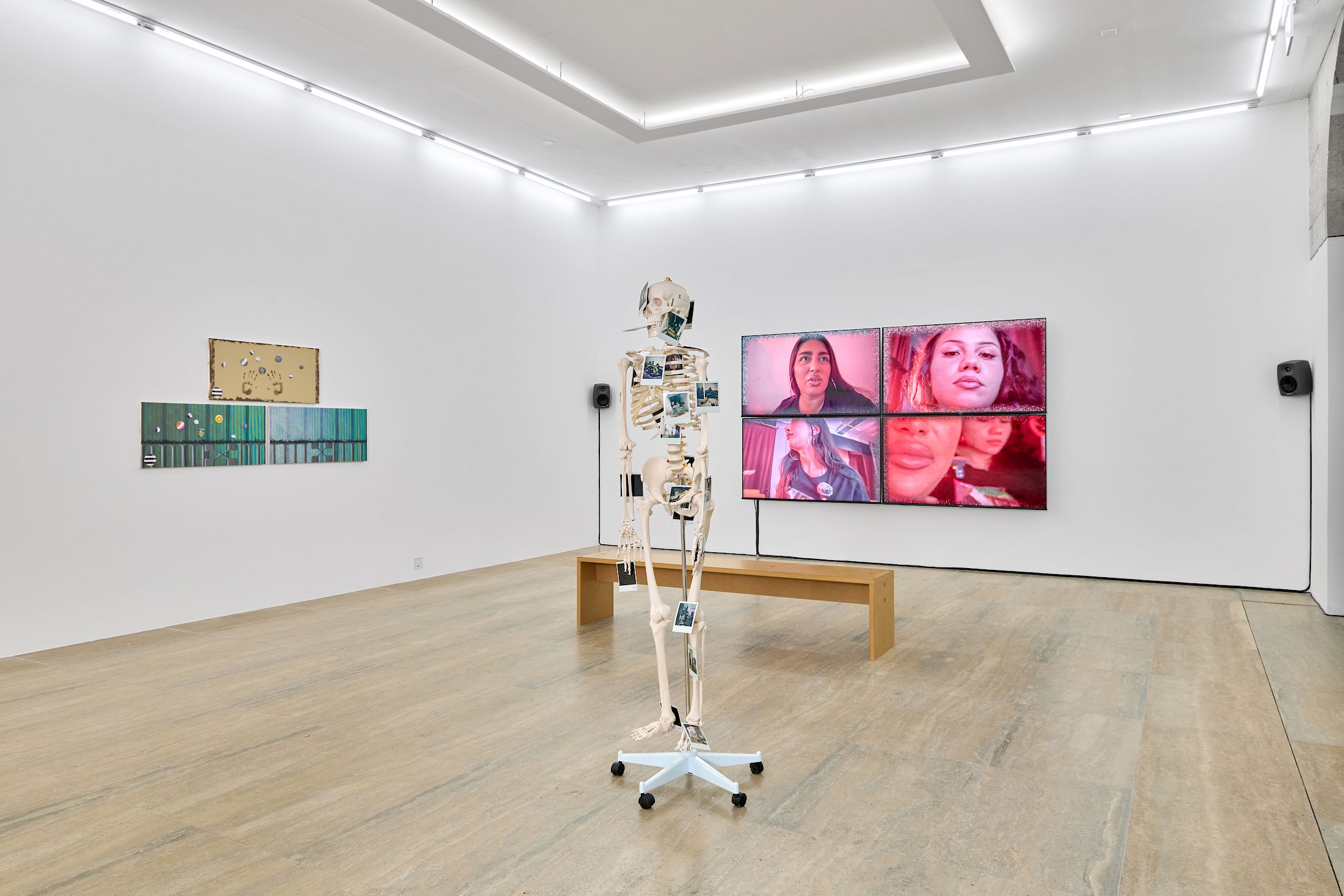 Exhibition View Solo Show Chris Lovasoa Kauffmann «Mammoth steps. One for Kevin, two for Lisa » at Halle Nord, Geneva, 2025 / Photo: Thomas Maisonnasse / Courtesy: the artist and Halle Nord