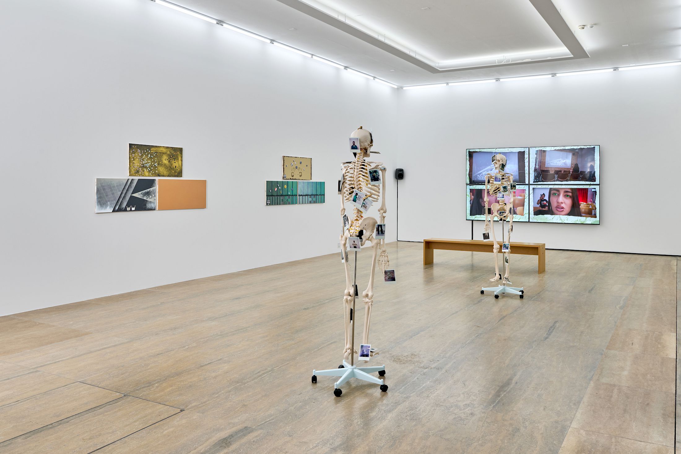 Exhibition View Solo Show Chris Lovasoa Kauffmann «Mammoth steps. One for Kevin, two for Lisa » at Halle Nord, Geneva, 2025 / Photo: Thomas Maisonnasse / Courtesy: the artist and Halle Nord