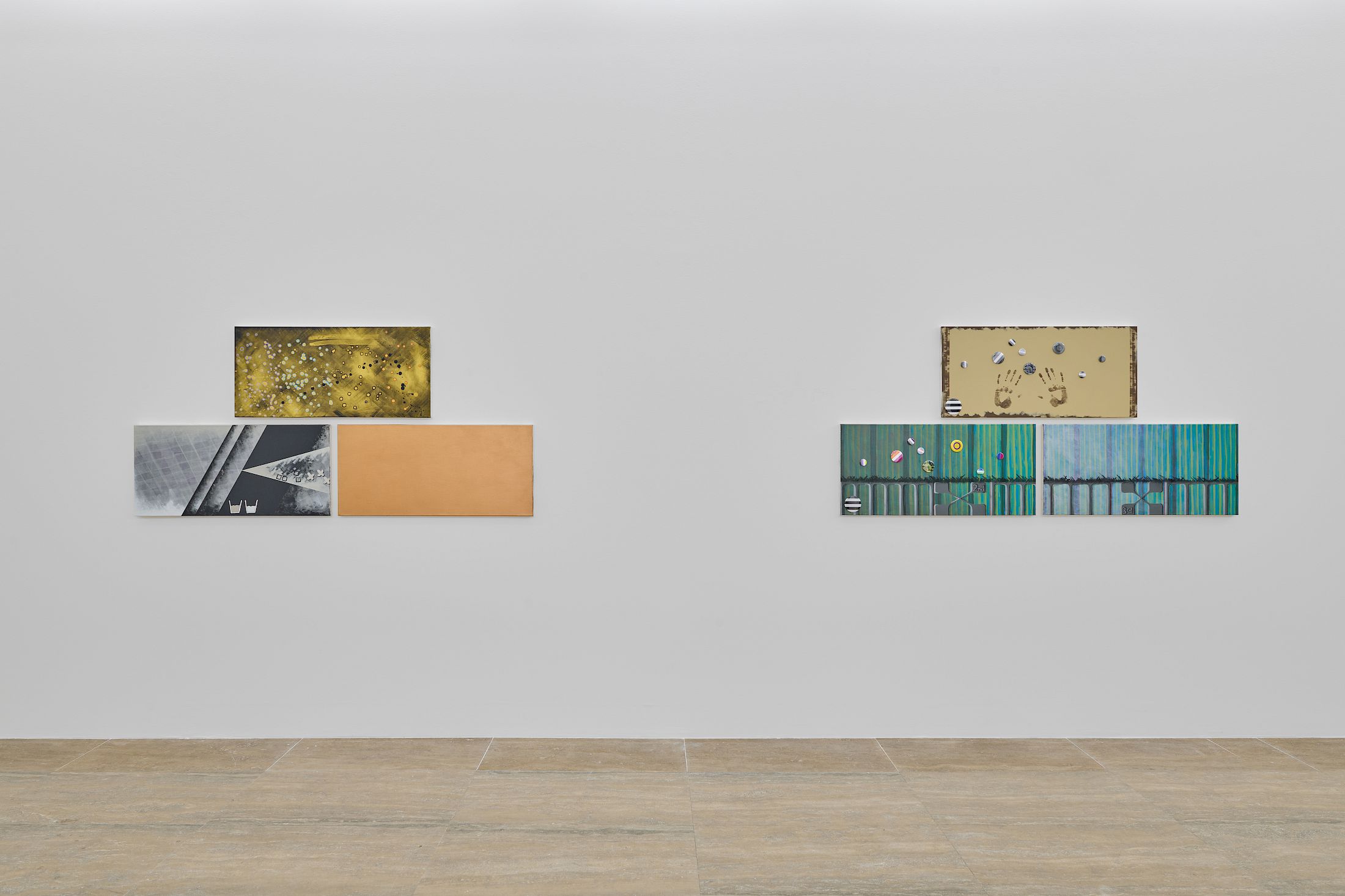 Exhibition View Solo Show Chris Lovasoa Kauffmann «Mammoth steps. One for Kevin, two for Lisa » at Halle Nord, Geneva, 2025 / Photo: Thomas Maisonnasse / Courtesy: the artist and Halle Nord