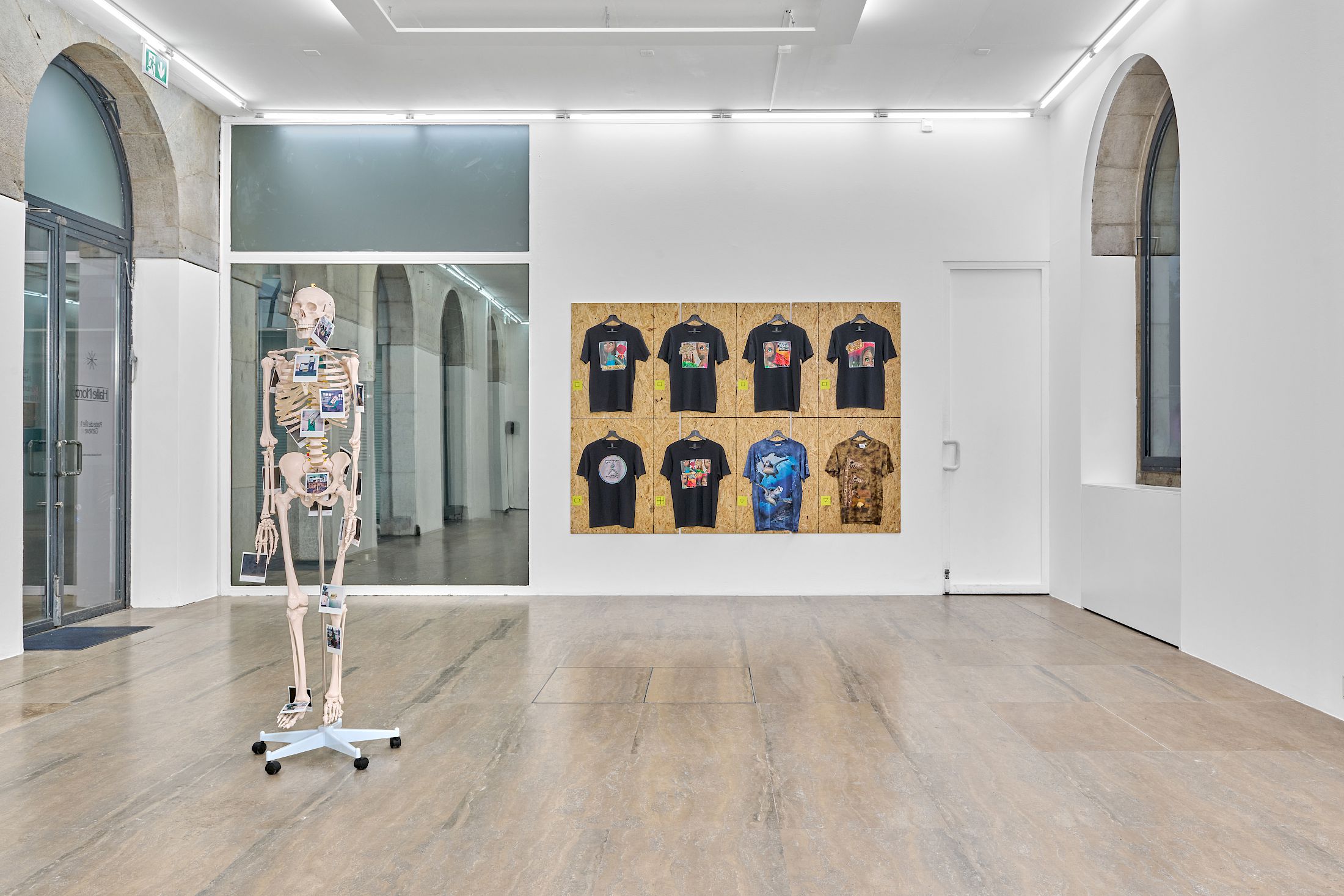 Exhibition View Solo Show Chris Lovasoa Kauffmann «Mammoth steps. One for Kevin, two for Lisa » at Halle Nord, Geneva, 2025 / Photo: Thomas Maisonnasse / Courtesy: the artist and Halle Nord