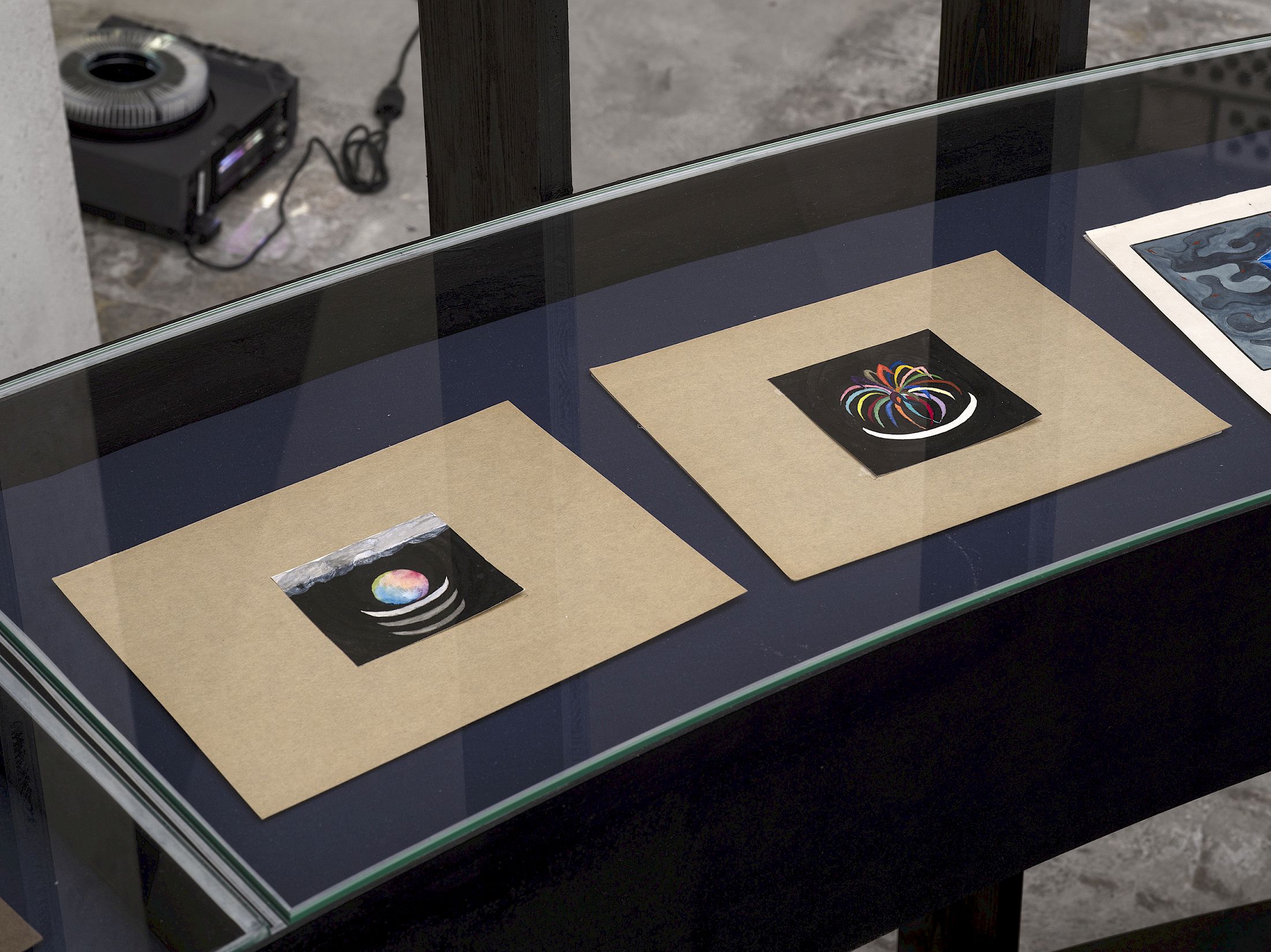 Exhibition view Emma Jung & Rebecca Ackroyd «Tage und Nächte», Cabaret Voltaire 2025. Photo: Cedric
Mussano. Courtesy: Familienarchiv Jung, © 2007 Stiftung der Werke von C.G. Jung, Zürich & the artist