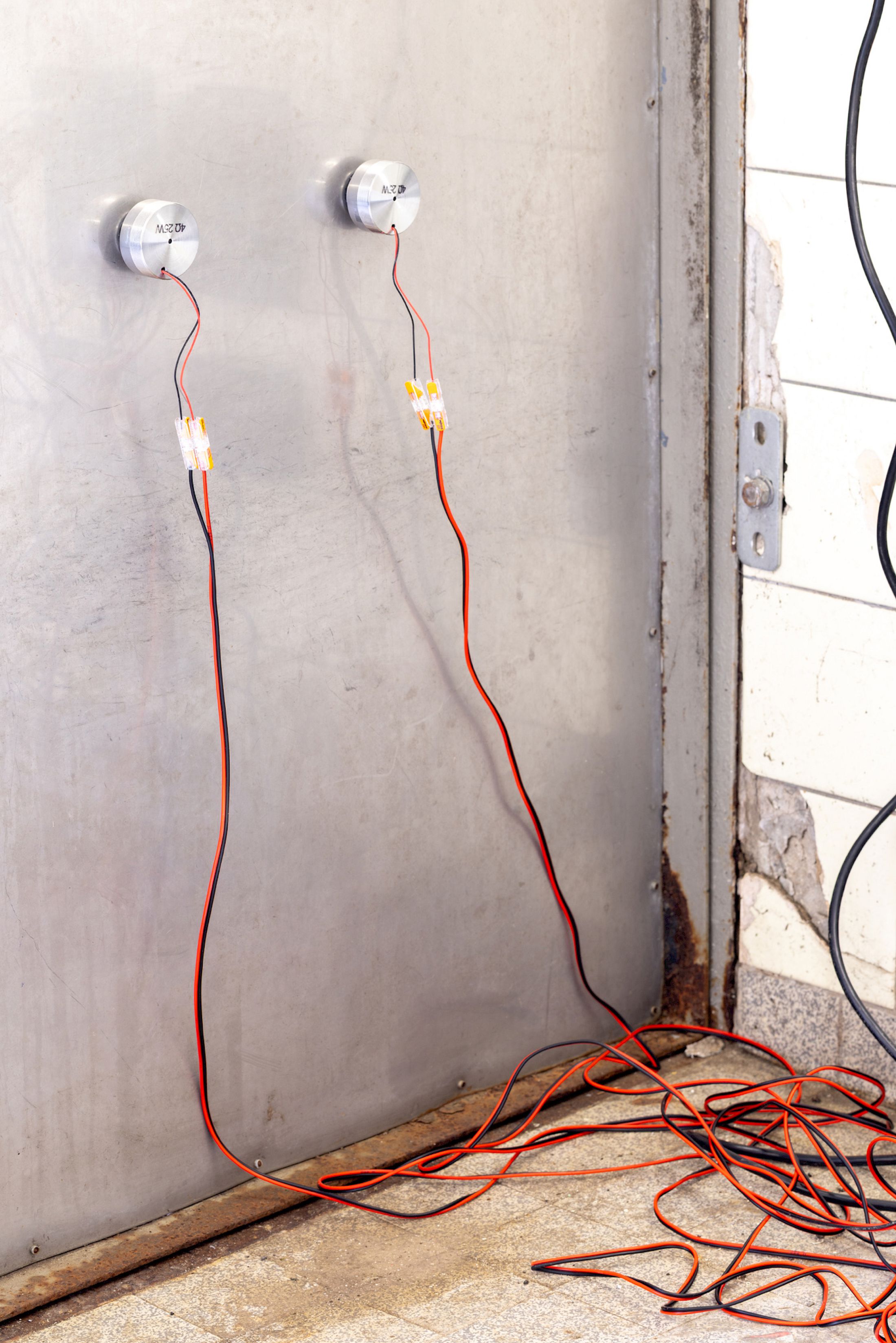 Exhibition View Solo Show Hunter Longe «Entgleitungen ; view on Hunter Longe in collaboration with Janiv Oron, Omen, 2025, solar panel, chalcedony, amplifier, mixer, audio, transducer speakers, dimensions variable» at City SALTS, Baselland, 2025-2026 / Photo: Nicolas Gysin / Courtesy: the artist and City SALTS