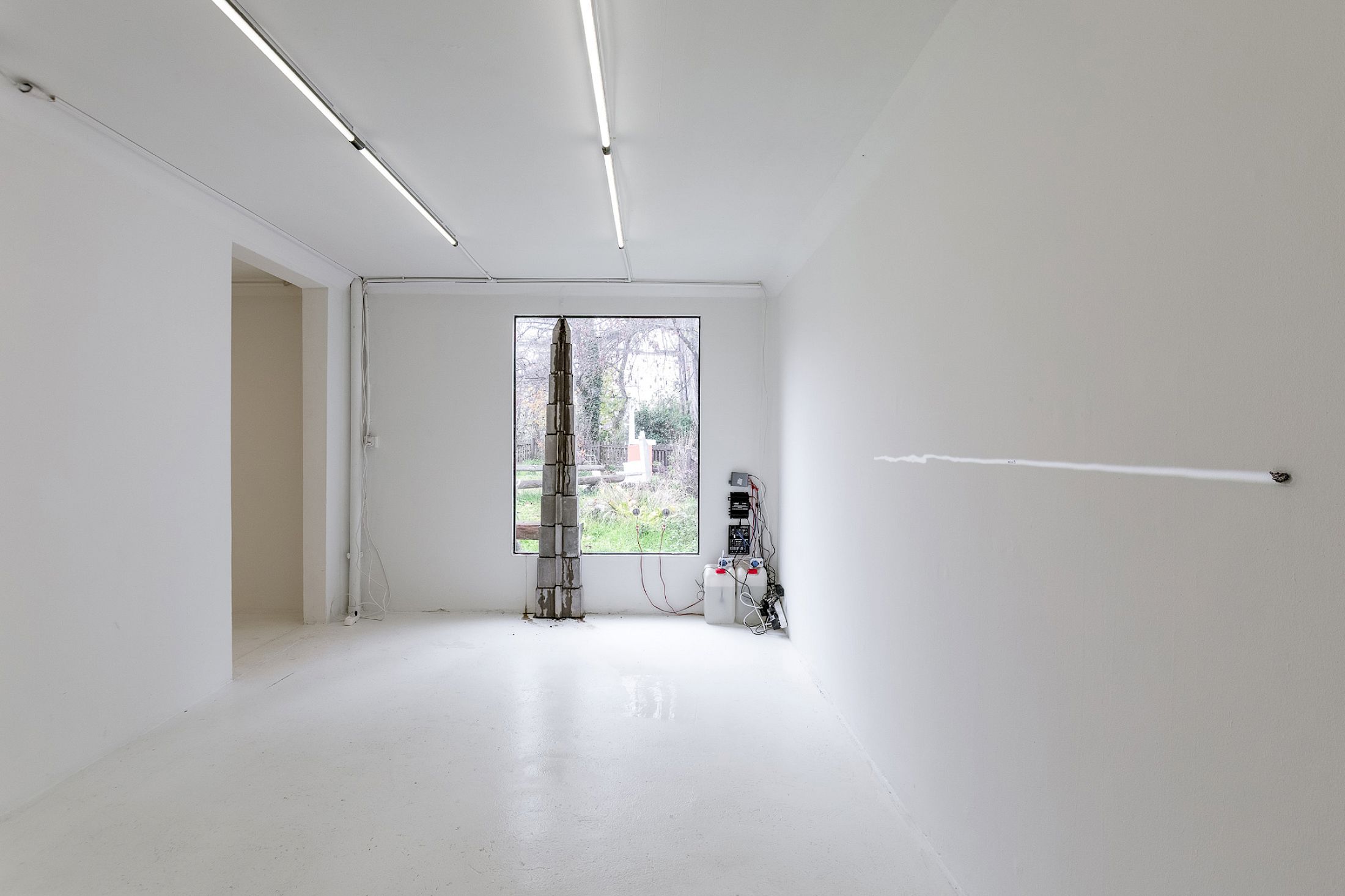 Exhibition View Solo Show Hunter Longe «Entgleitungen» at City SALTS, Baselland, 2025-2026 / Photo: Nicolas Gysin / Courtesy: the artist and City SALTS