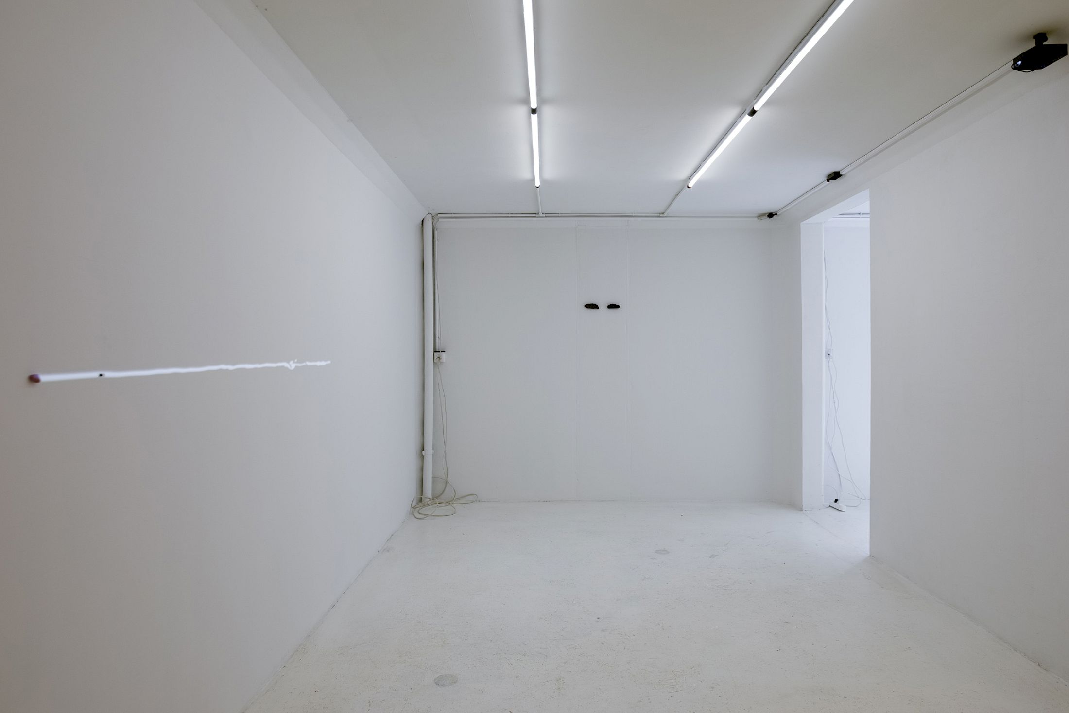 Exhibition View Solo Show Hunter Longe «Entgleitungen» at City SALTS, Baselland, 2025-2026 / Photo: Nicolas Gysin / Courtesy: the artist and City SALTS