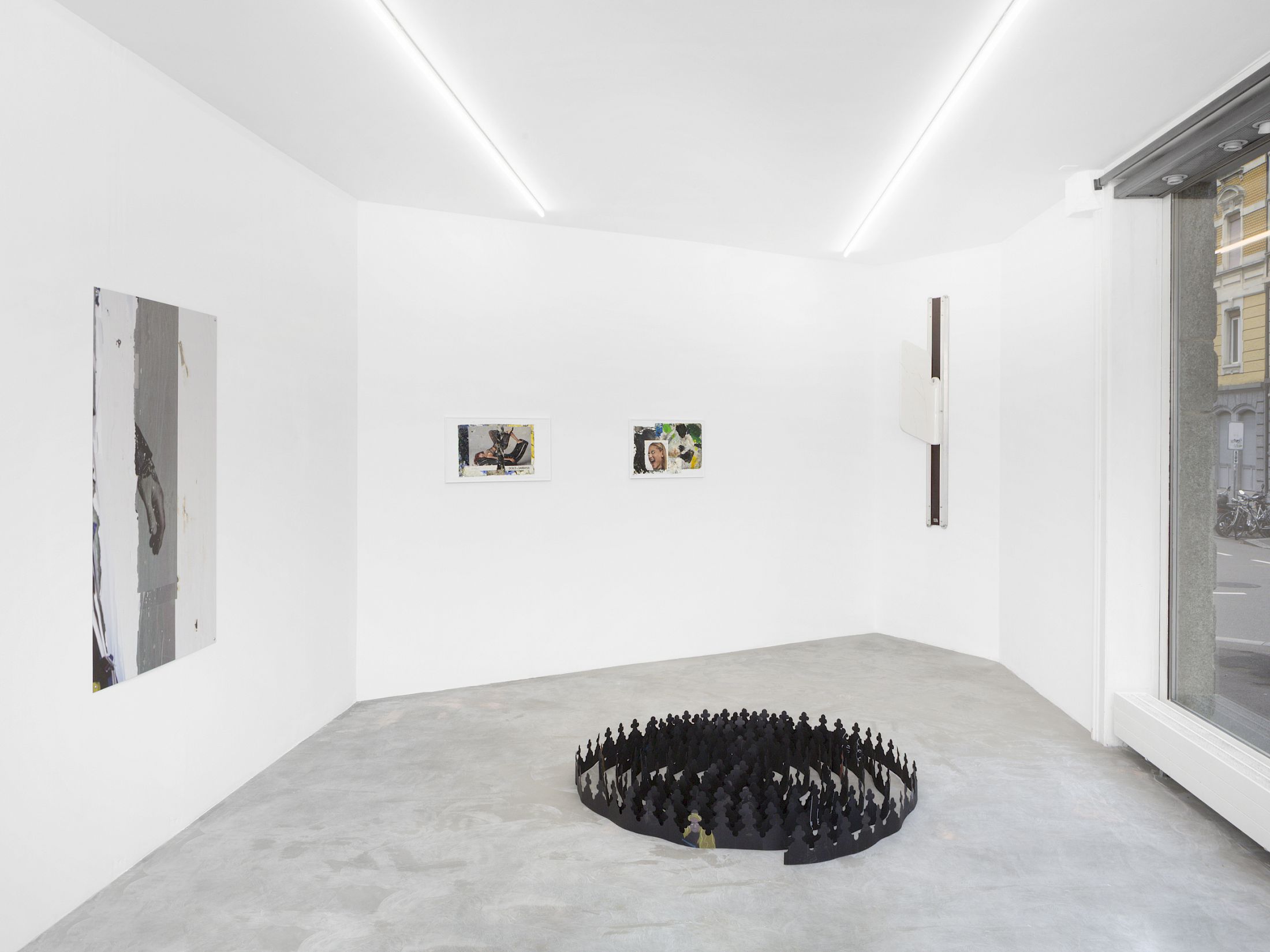 Exhibition View Group Show «Love Sick» at Sentiment, Zurich, 2025-2026 / Photo: Philipp Rupp / Julien Gremaud / Courtesy: the artists and Sentiment