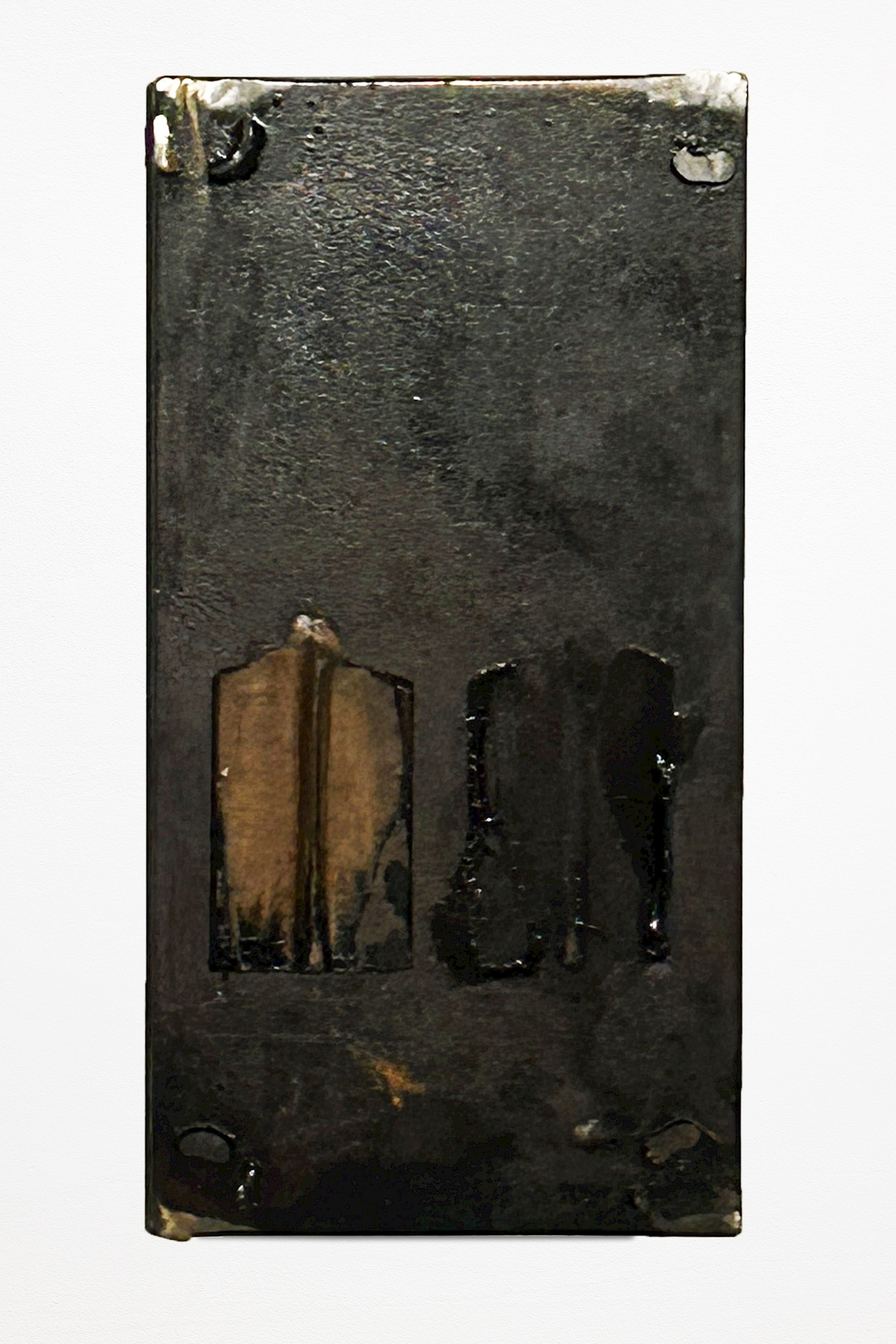 Exhibition View Solo Show Marie Matusz «Shift ; view on Human personality (Gravity and Grace / La Personne et le Sacré), 2025, Mahogany wood, acrylic paint, lacquered resin on forex, 24 x 44 x 2.5 cm» at Blue Velvet, Zurich, 2025-2026 / Photo: Flavio Karrer / Courtesy: the artist and Blue Velvet