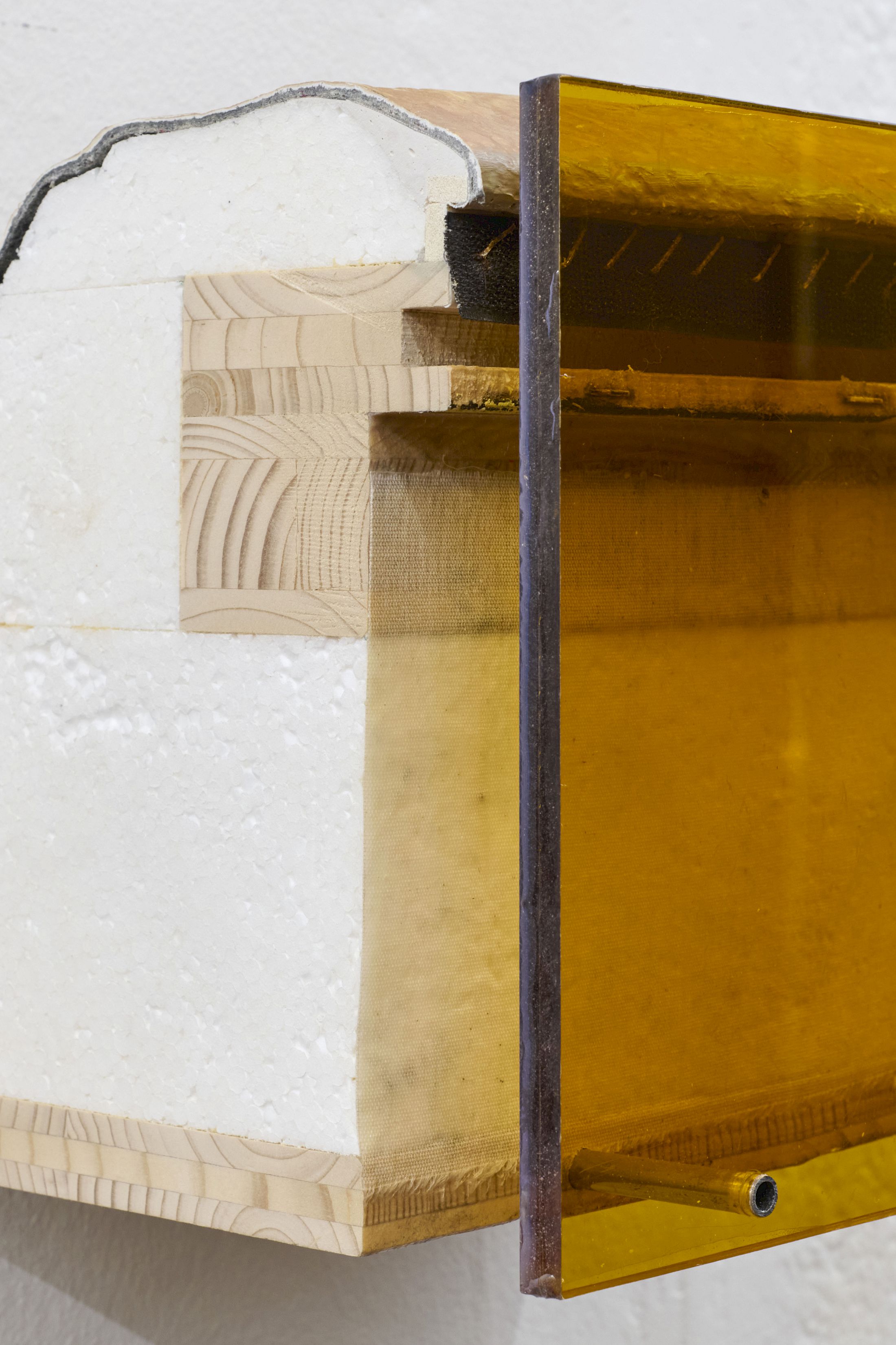 Exhibition View Solo Show PRICE «Odds and Ends ; view on Private Viewing I (detail), 2025, Plexiglas, wood, metal, paint, 39 x 24 x 23 cm» at Blue Velvet, Zurich, 2025 / Photo: Flavio Karrer / Courtesy: the artist and Blue Velvet