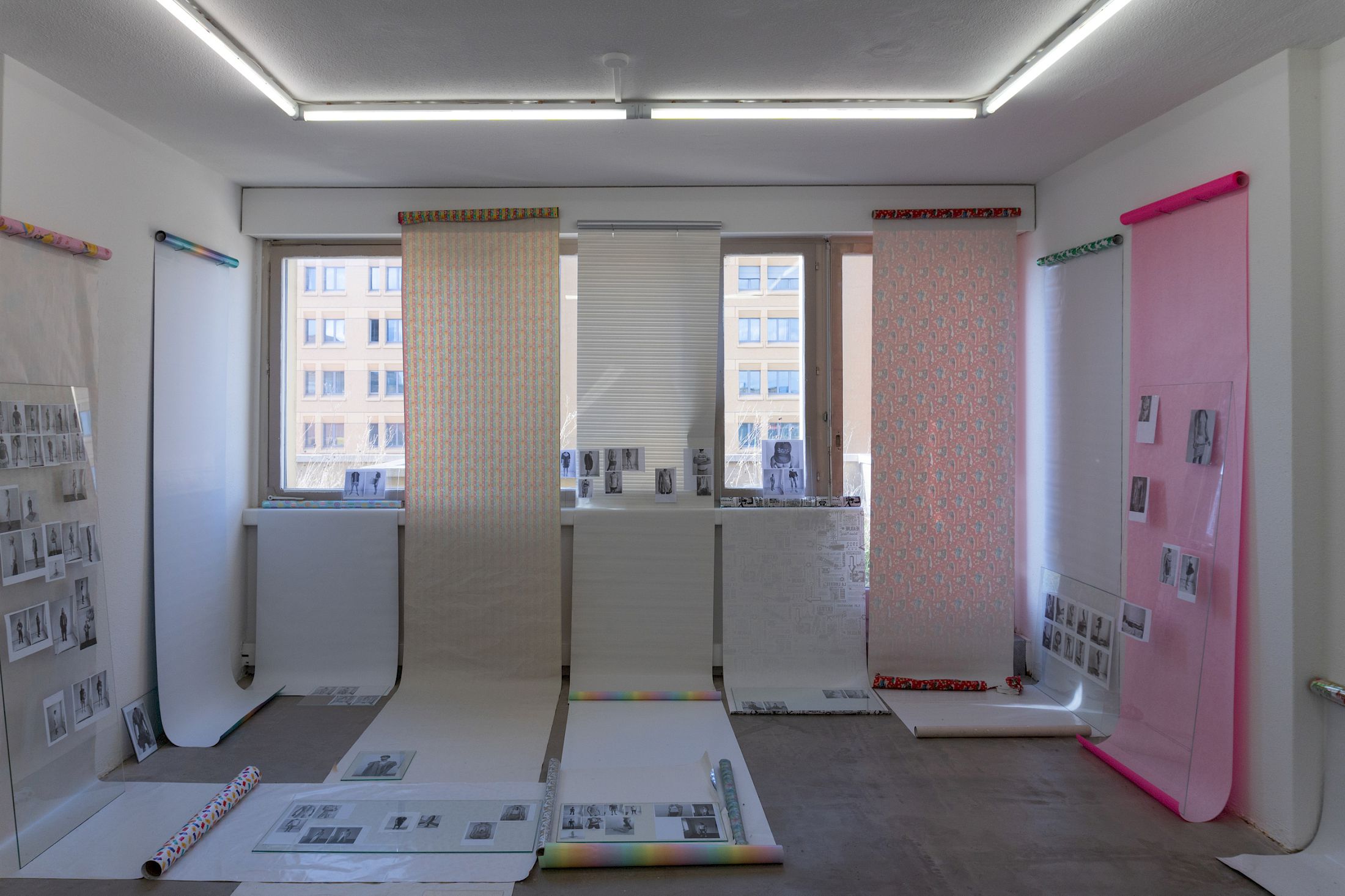 Exhibition View Solo Show Sven Gex «celebratory» at Halmet, Zurich-Oerlikon, 2025 / Photo: Tereza Glazova / Courtesy: the artist and Halmet