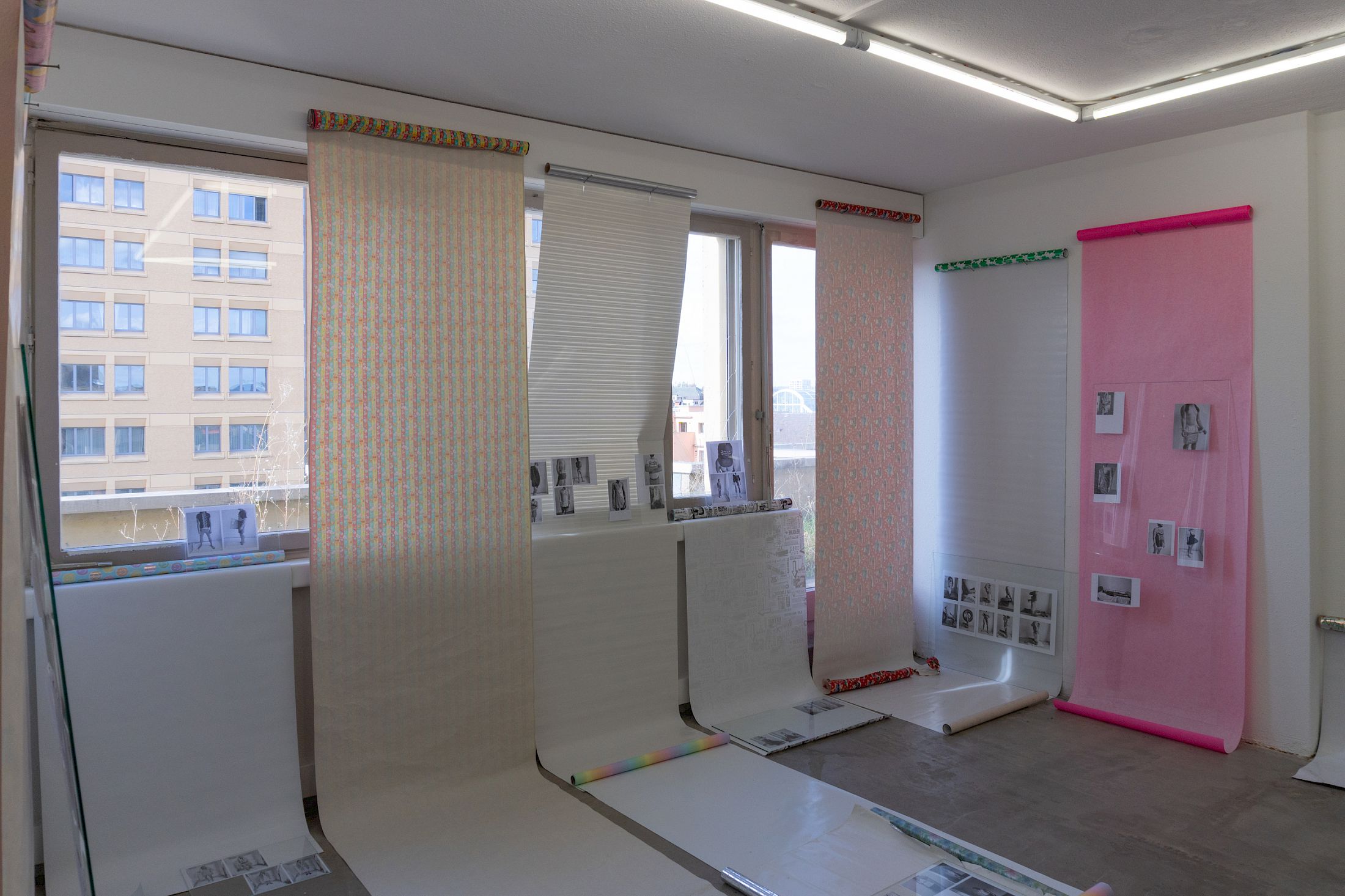 Exhibition View Solo Show Sven Gex «celebratory» at Halmet, Zurich-Oerlikon, 2025 / Photo: Tereza Glazova / Courtesy: the artist and Halmet