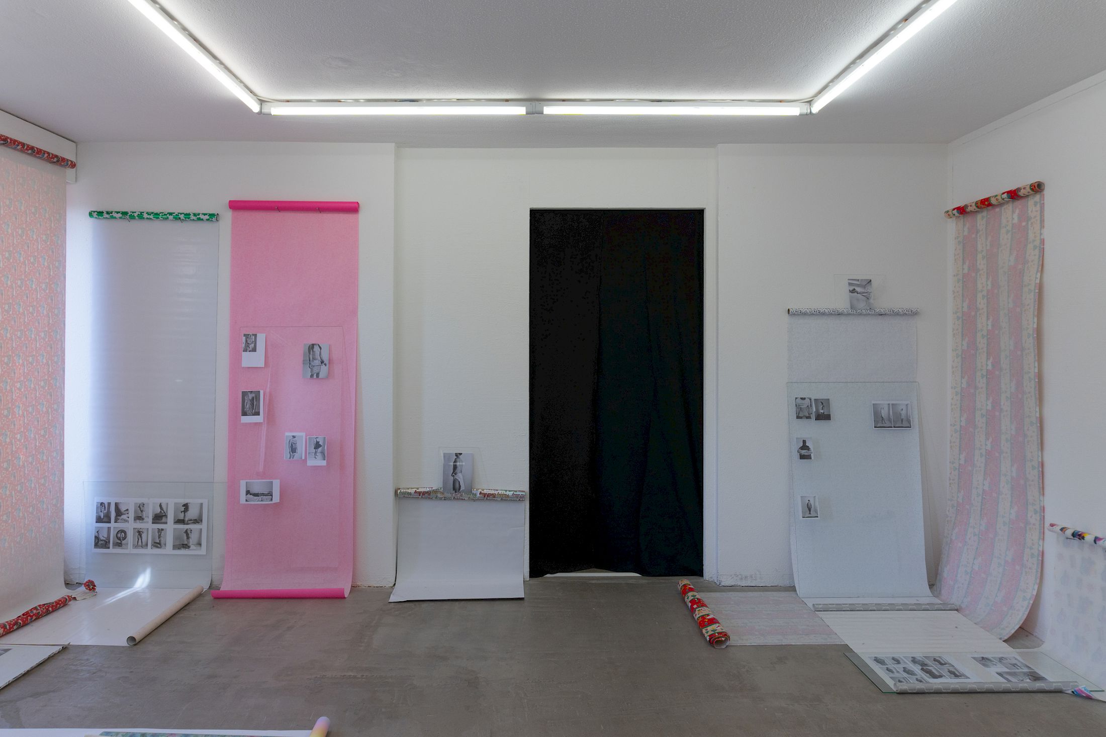 Exhibition View Solo Show Sven Gex «celebratory» at Halmet, Zurich-Oerlikon, 2025 / Photo: Tereza Glazova / Courtesy: the artist and Halmet