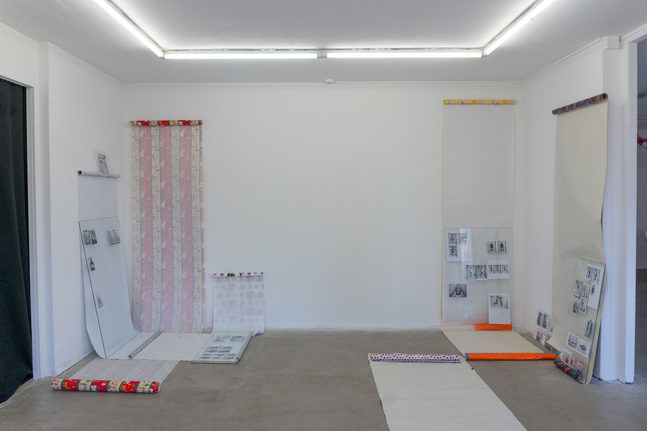 Exhibition View Solo Show Sven Gex «celebratory» at Halmet, Zurich-Oerlikon, 2025 / Photo: Tereza Glazova / Courtesy: the artist and Halmet