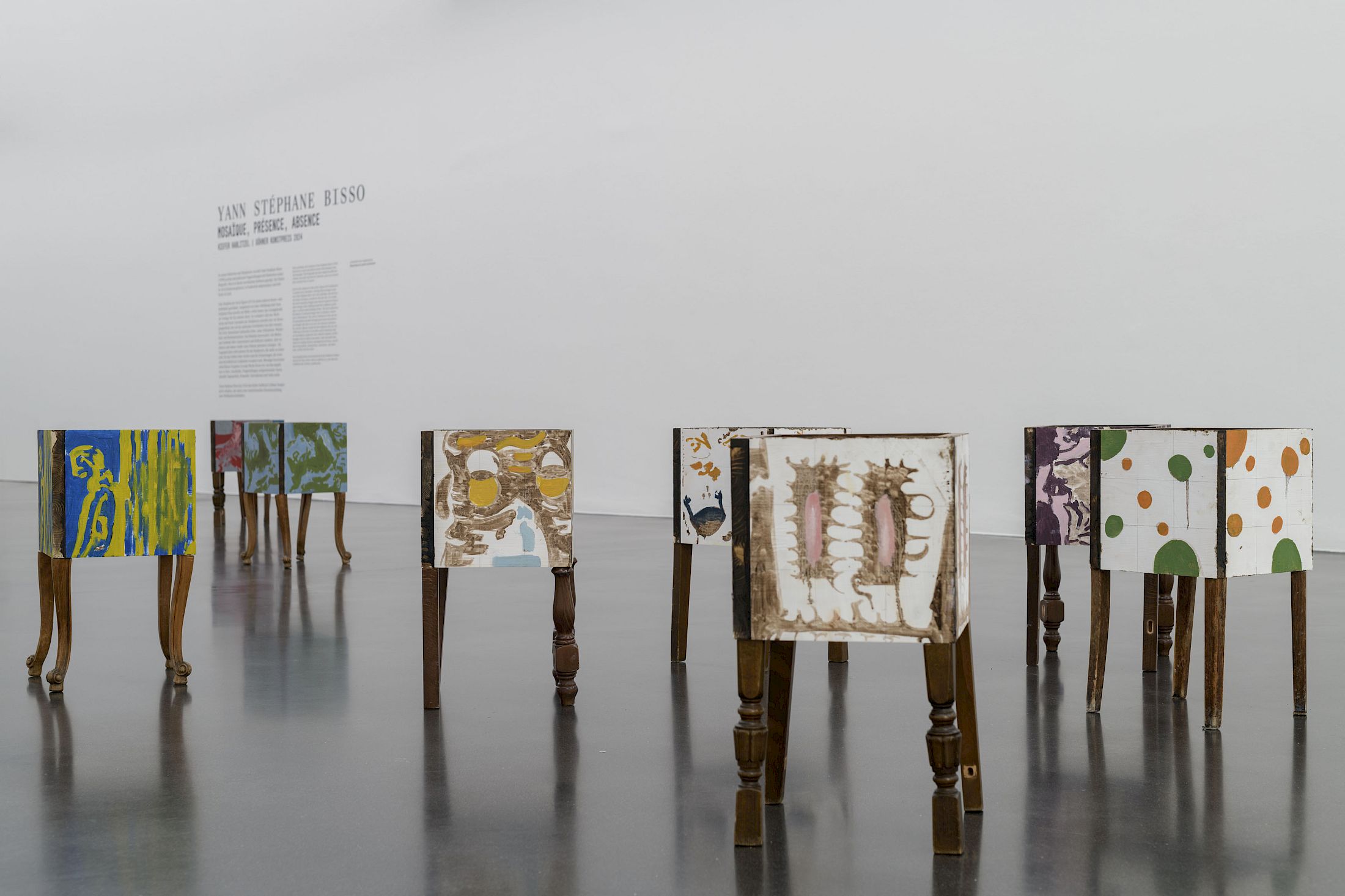 Exhibition View Solo Show Yann Stéphane Bisso «Mosaïque, présence, absence» at Kunstmuseum Luzern, Luzern, 2025-2026 / Photo: Marc Latzel / Courtesy: the artist and Kunstmuseum Luzern
