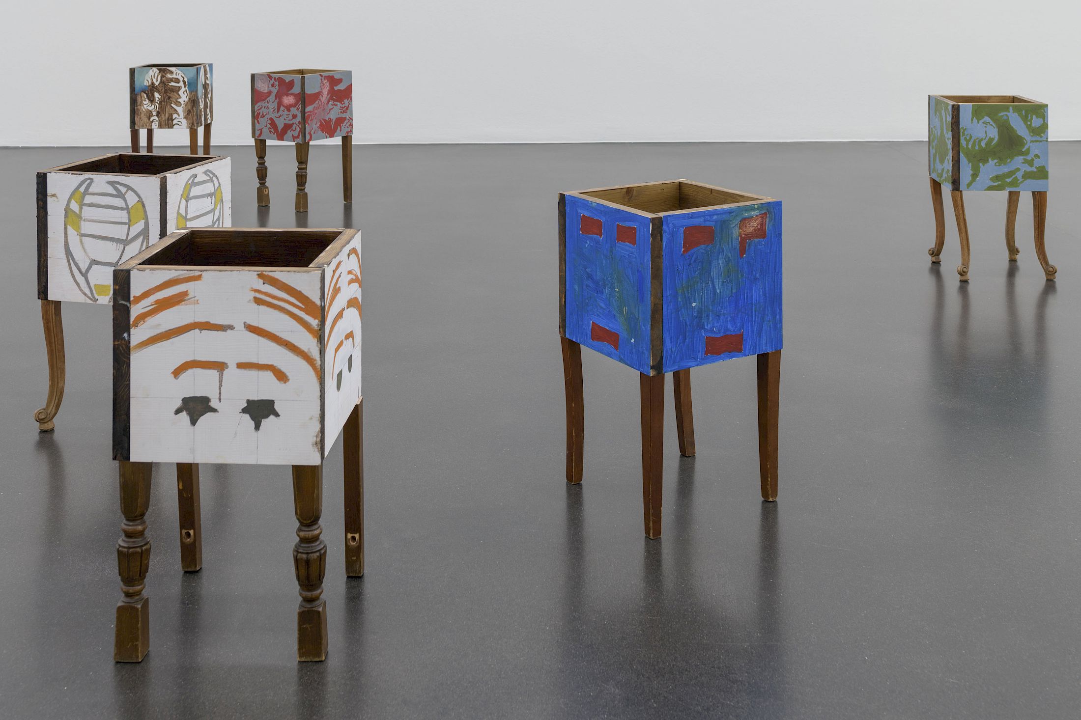 Exhibition View Solo Show Yann Stéphane Bisso «Mosaïque, présence, absence» at Kunstmuseum Luzern, Luzern, 2025-2026 / Photo: Marc Latzel / Courtesy: the artist and Kunstmuseum Luzern