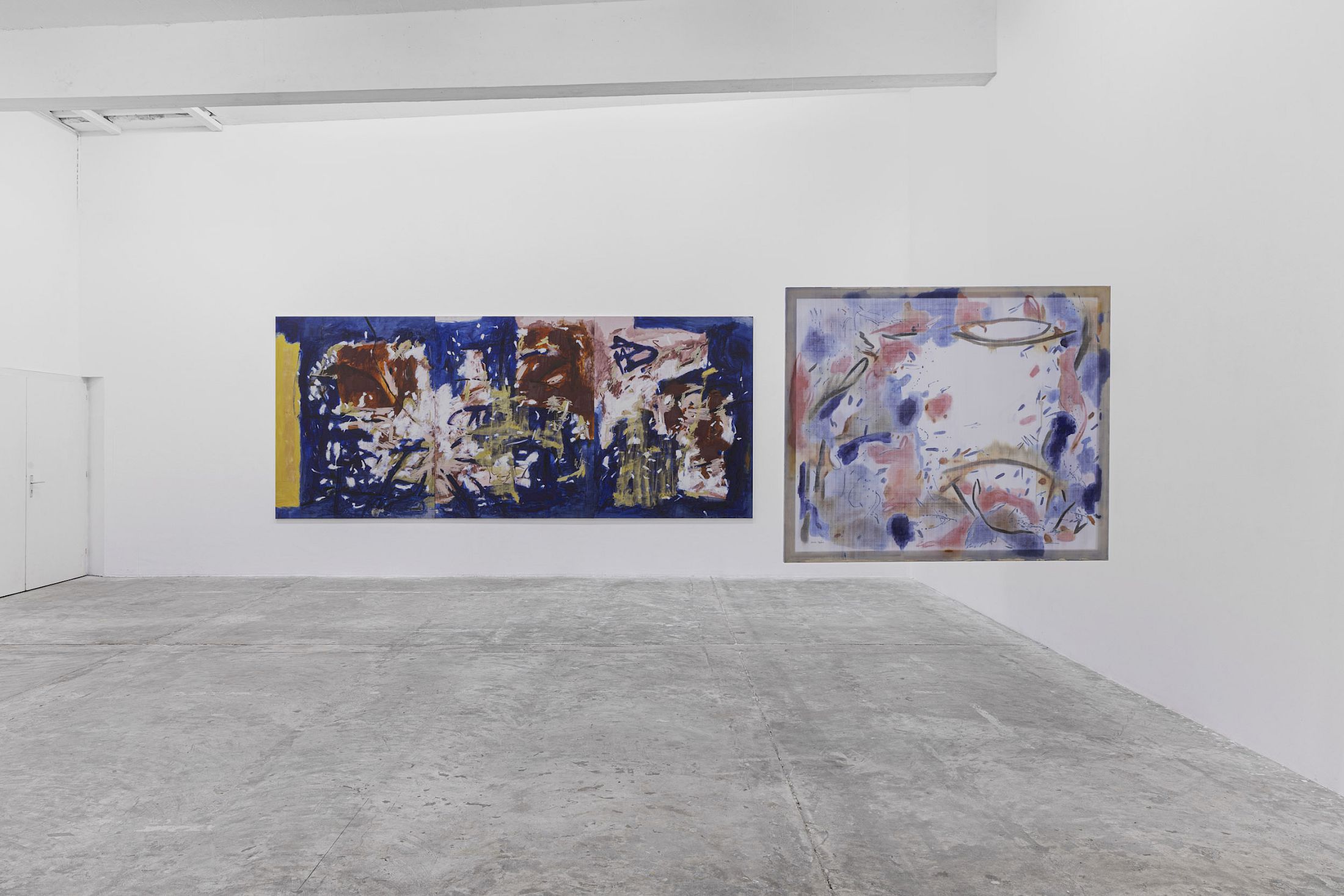 Exhibition View Solo Show Anh Trần «every water has the right place to be in ; view on Tracing all the pain in my heart, 2025, Watercolour, acrylic and ink on silk, 108 × 128 × 2 cm ; Closed Place, Open Word, 2025, Acrylic, oil and flashe on linen, three panels, 210 × 495 × 3 cm» at CIRCUIT Centre d’art contemporain, Lausanne, 2025-2026 / Photo: Aude Mayer / Courtesy: the artist and CIRCUIT