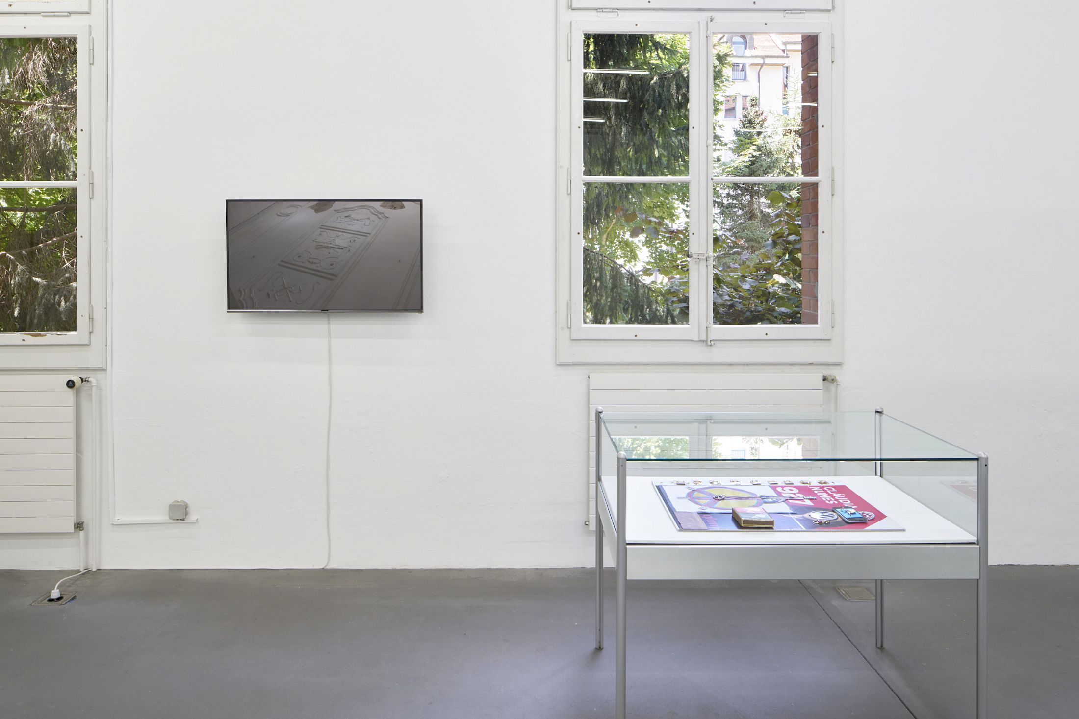 Exhibition View Group Show «Art & Alienation», at Kunsthalle Friart Fribourg, Fribourg, 2025 / Photo: Guillaume Python / Courtesy: the artists and Kunsthalle Friart Fribourg
