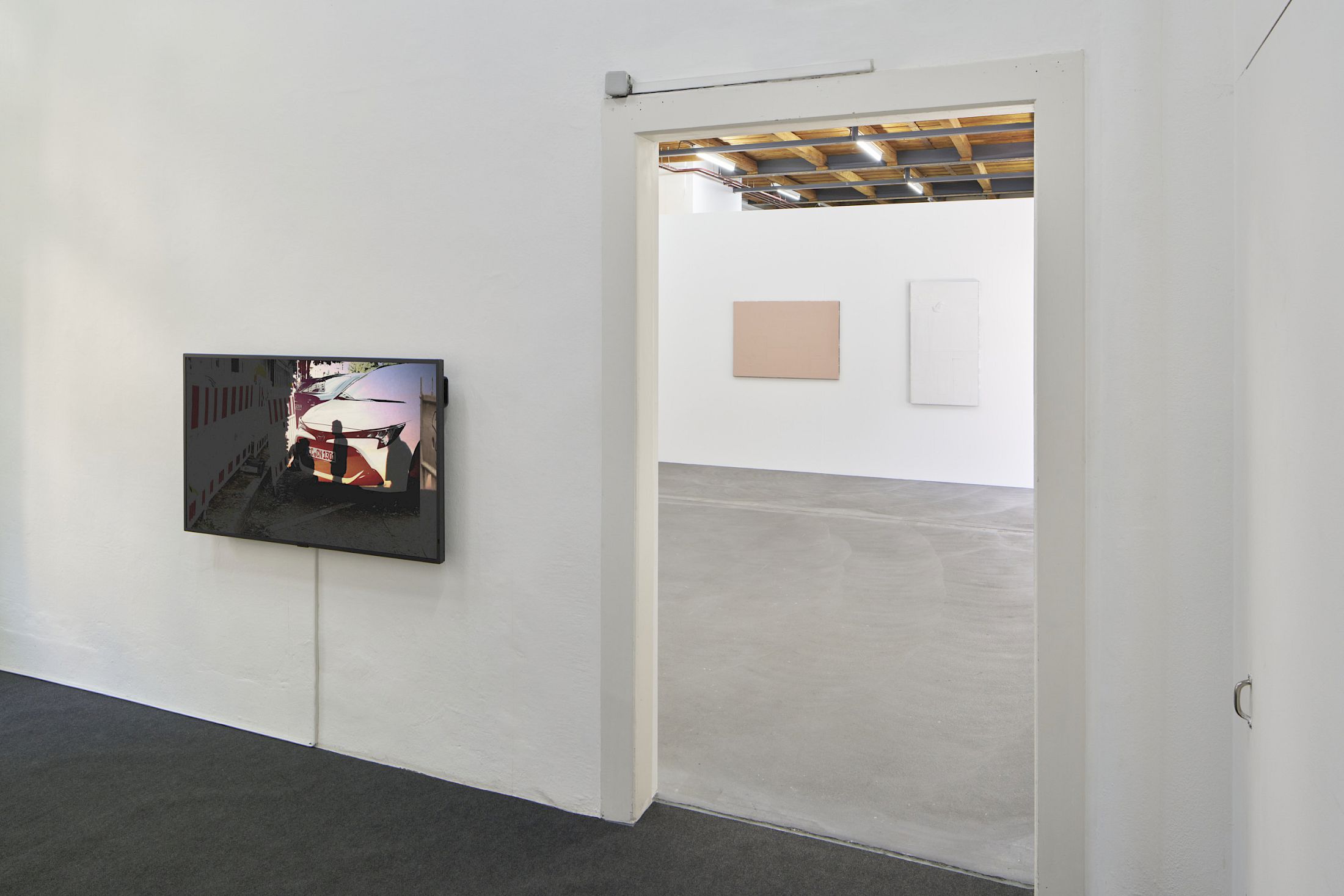 Exhibition View Group Show «Art & Alienation», at Kunsthalle Friart Fribourg, Fribourg, 2025 / Photo: Guillaume Python / Courtesy: the artists and Kunsthalle Friart Fribourg