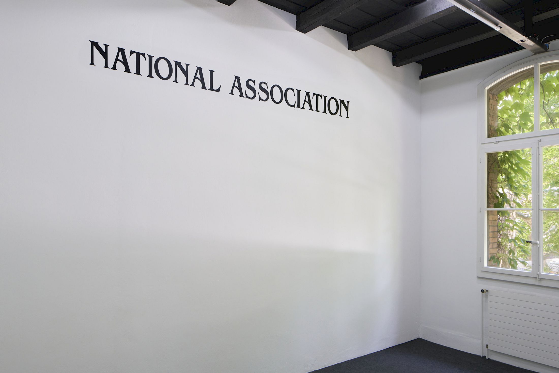 Exhibition View Group Show «Art & Alienation; view on Richard Sides, National Association, 2025», at Kunsthalle Friart Fribourg, Fribourg, 2025 / Photo: Guillaume Python / Courtesy: the artist and Carlos/Ishikawa, London