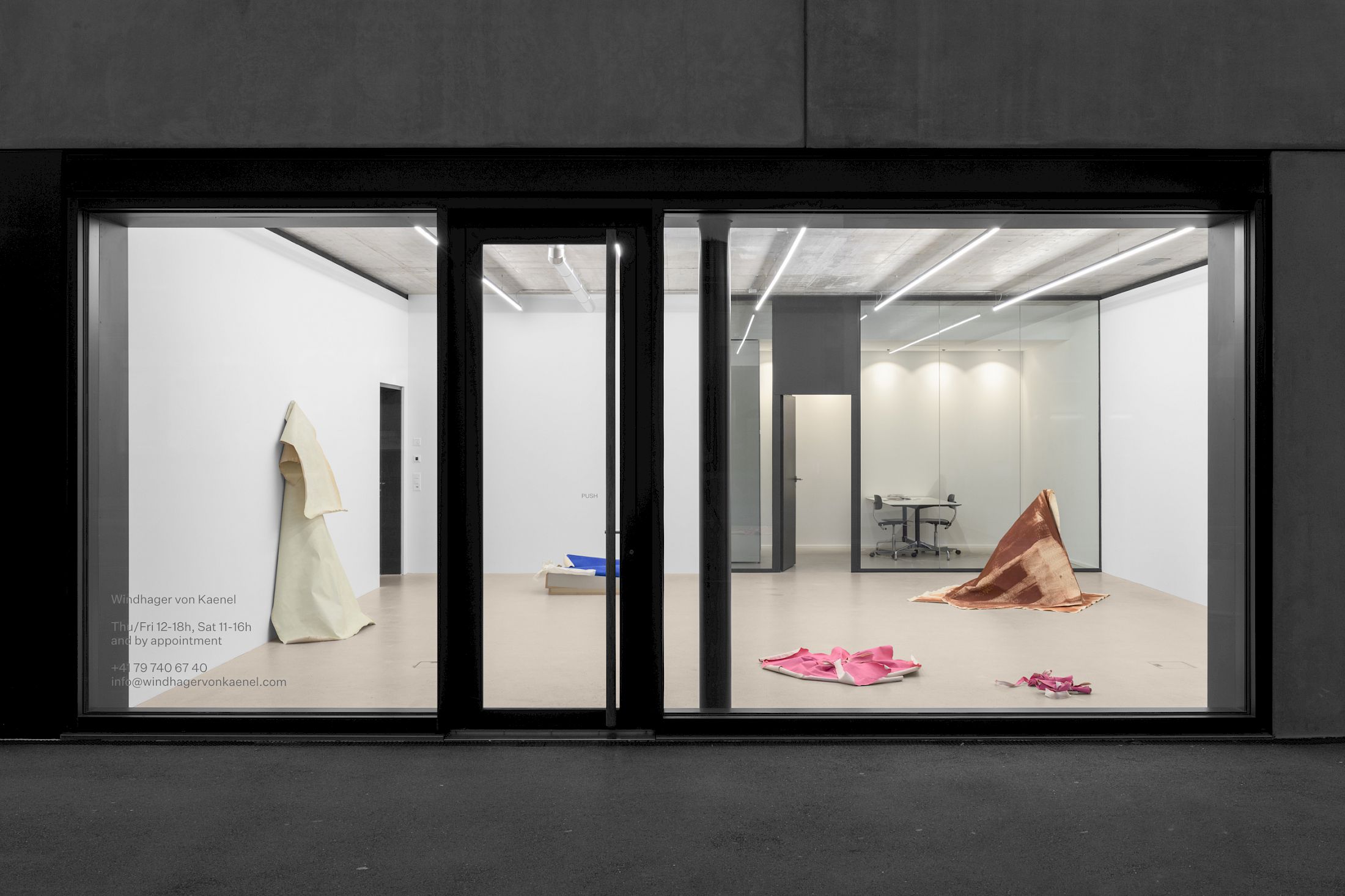 Exhibition View Solo Show Azize Ferizi «Fit In For Me» at Windhager Von Kaenel, Zug, 2025 / Photo: Julian Blum / Courtesy: the artist and Windhager von Kaenel