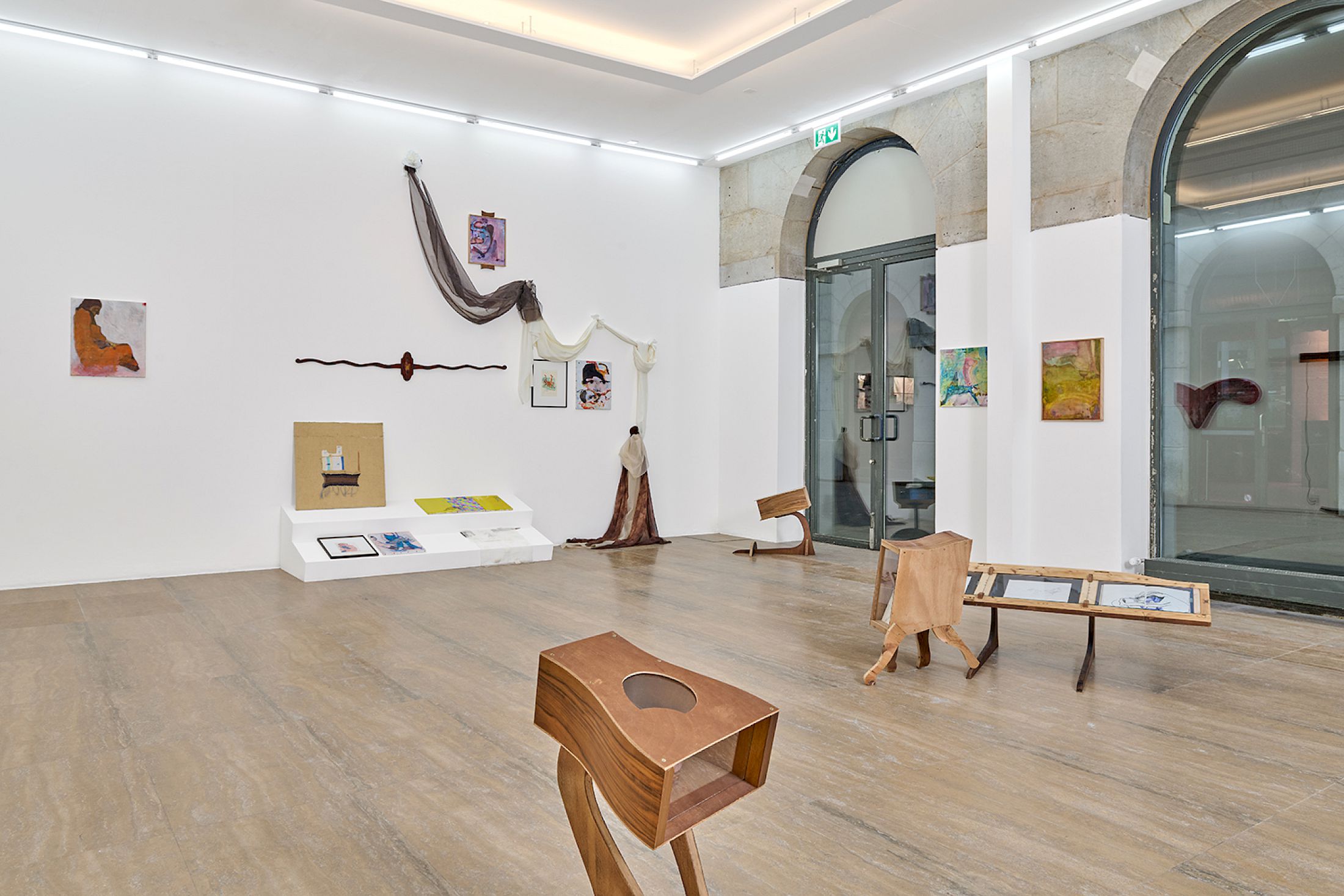 Exhibition View Duo Show Cathy Josefowitz and Jessy Razafimandimby «Valse Velue» at Halle Nord, Geneva, 2026 / Photo: Thomas Maisonnasse / Courtesy: the artists and Halle Nord