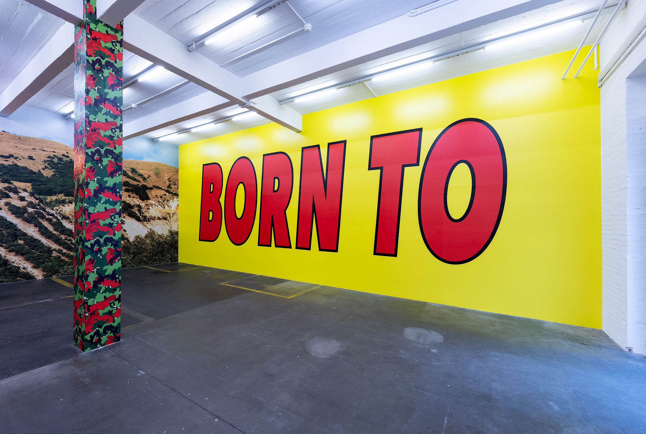 Exhibition View Solo Show Cemile Sahin «BB – BORN TO BLOOM ; view on BB – BORN TO BLOOM, 2025, 4-channel video installation on LED screens with sound, 5min 10s, wallpaper» at Kunst Halle Sankt Gallen, Sankt Gallen, 2025 / Photo: E. Sommer / Courtesy: the artist and Esther Schipper, Berlin/Paris/Seoul