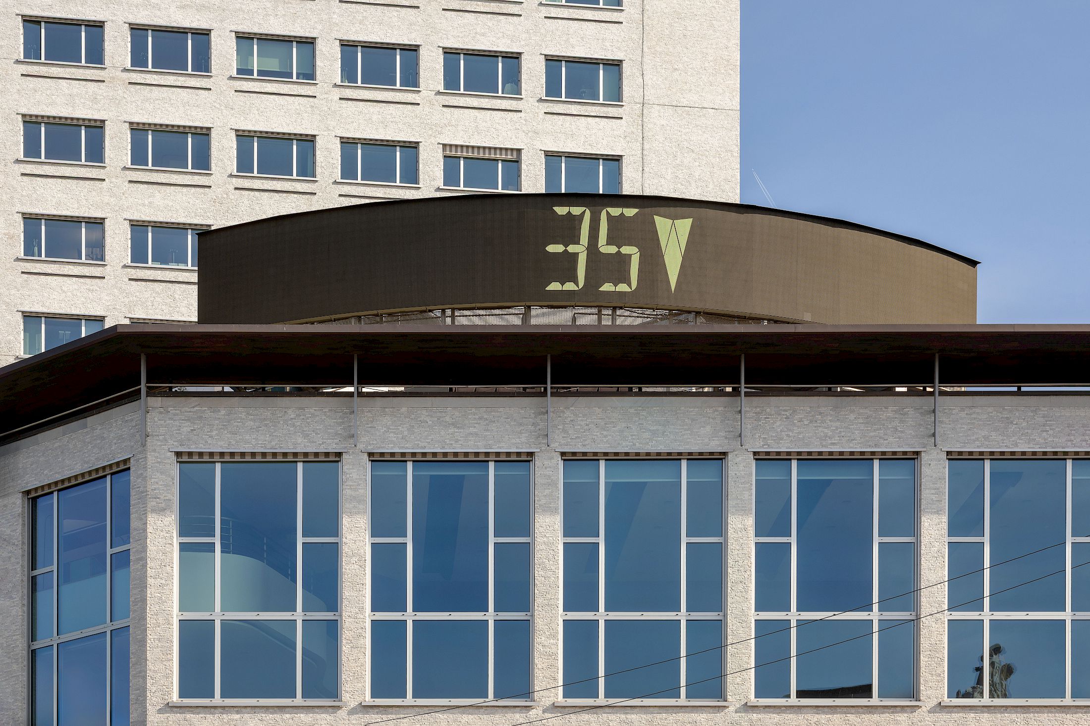 Exhibition View Duo Show Gabriele Garavaglia & Miriam Laura Leonardi «Deadline With The World ; view on Gabriele Garavaglia, Dial (Slow-motion Fall), 2025» at Istituto Svizzero, Milano, 2025 / Photo: Giulio Boem / Courtesy: the artists and Istituto Svizzero, Milano