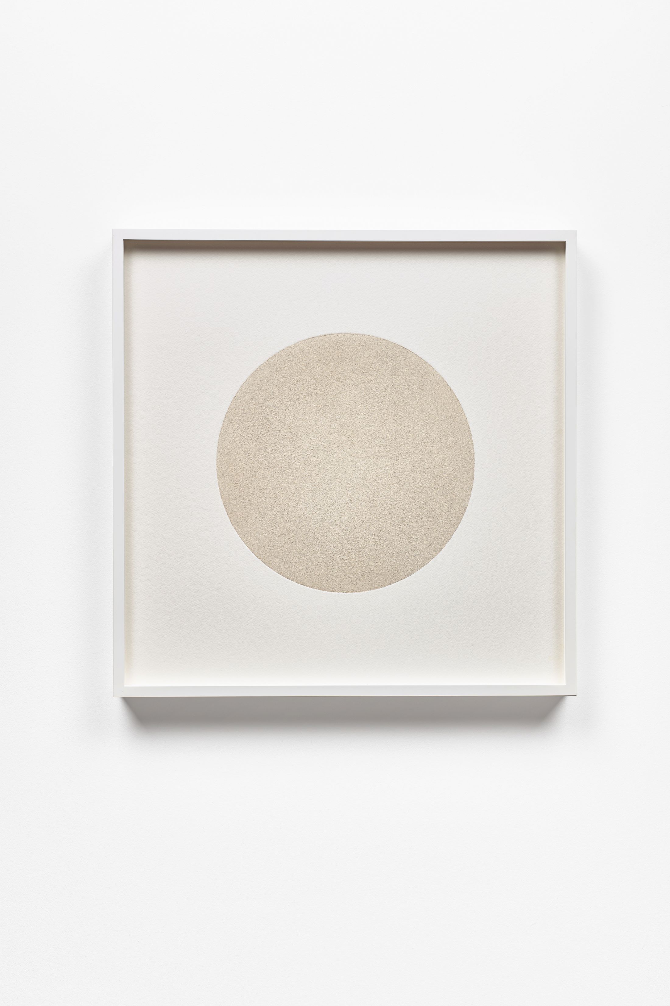 Exhibition View Solo Show Katie Paterson «True North ; view on O /, 2023, mixed media using pigment ground from the fossilised forms of
the first cellular life on earth» at Galerie Tschudi, Zurich, 2026 / Photo: Cedric Mussano / Courtesy: the artist and Ingleby, and Galerie Tschudi