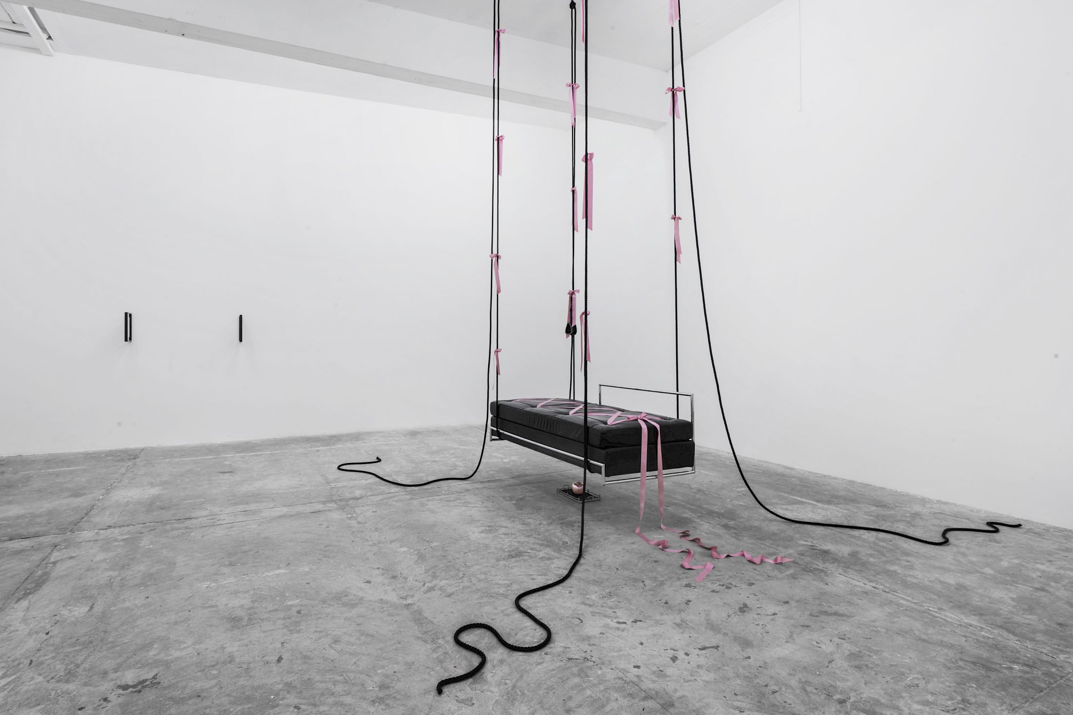 Exhibition View Solo Show Lauryn Youden «I wanna hold the hand inside you» at CIRCUIT, Lausanne, 2025 / Photo: Aude Mayer / Courtesy: the artist and CIRCUIT