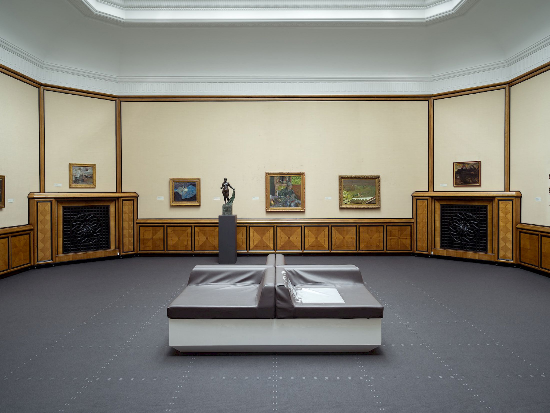 Exhibition View Solo Show Lorenza Longhi «How About Another Problem? ; view on Panoramic Couch 2, 2021» at Kunst Museum Winterthur, Winterthur, 2025 / Photo: Cedric Mussano / Courtesy:  the artist and Kunst Museum Winterthur