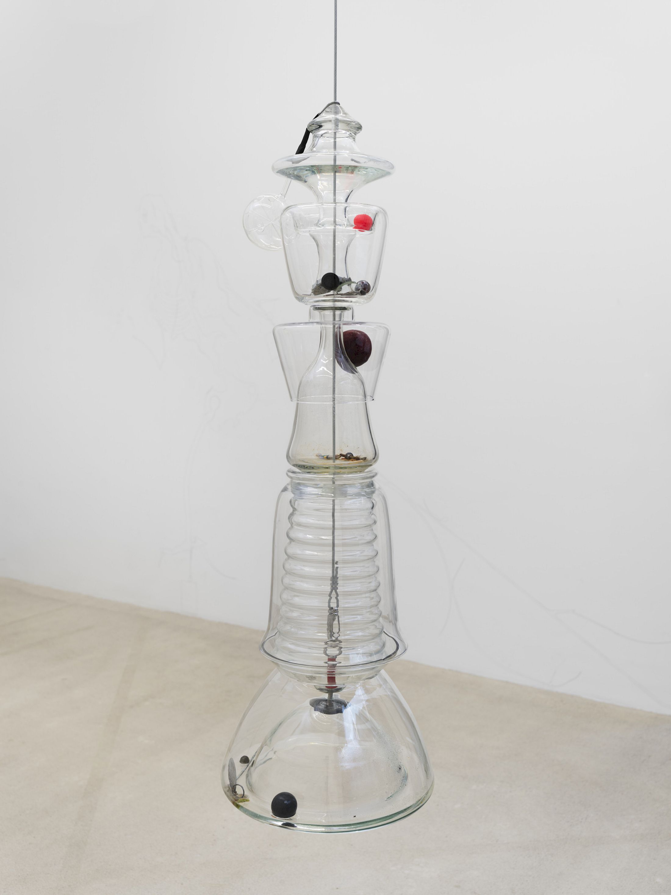 Exhibition View Solo Show Mathis Pfäffli «Meteora ; view on Collector XI, 2025, found and collected glass, found metal objects, metal wires, screws, hooks, gathered findings 103 × 35 cm» at Damien and the Love Guru, Zurich, 2025-2026 / Photo: Felix Jungo / Courtesy: the artist and Damien and the Love Guru