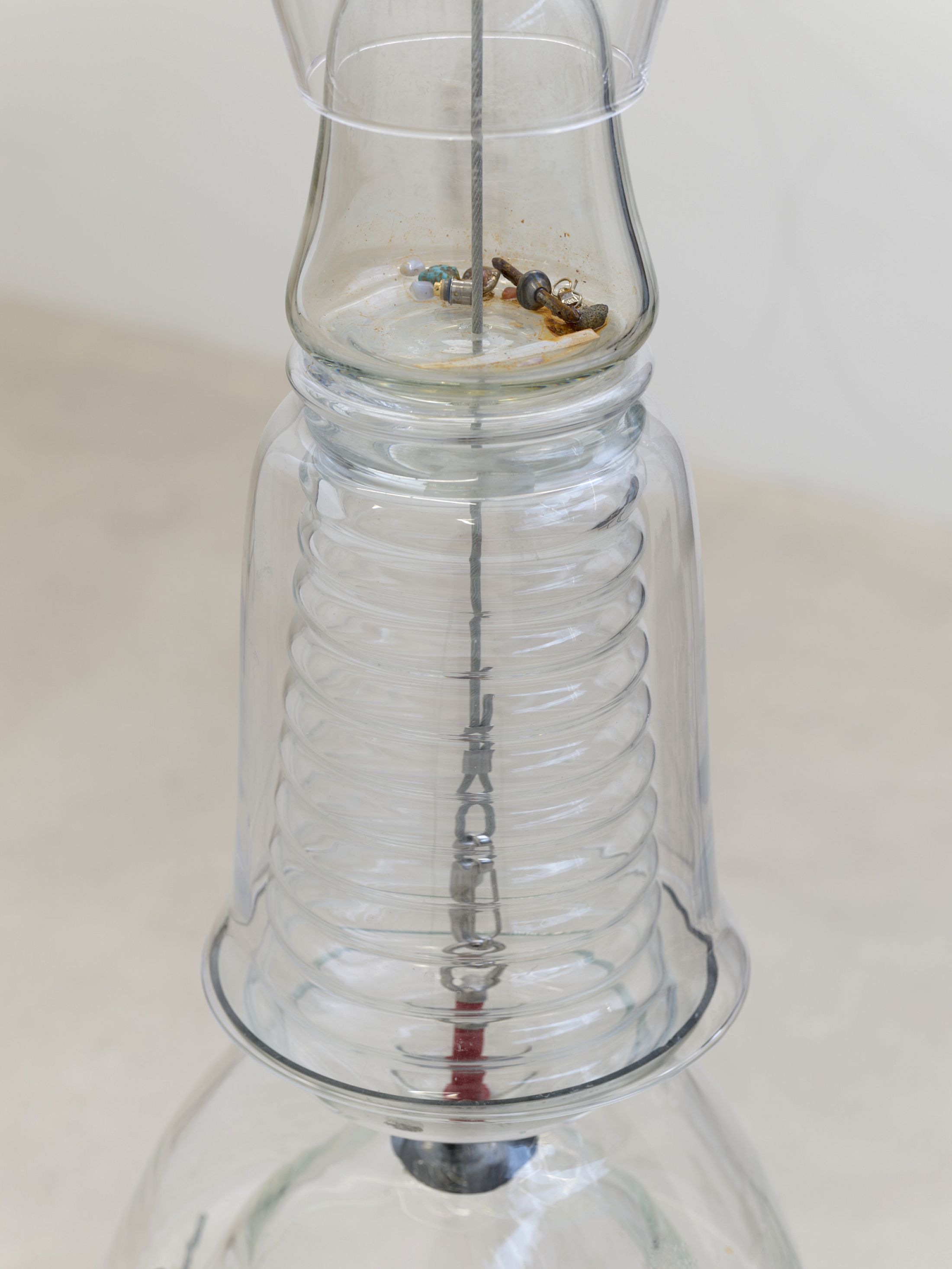 Exhibition View Solo Show Mathis Pfäffli «Meteora ; view on Collector XI (detail), 2025, found and collected glass, found metal objects, metal wires, screws, hooks, gathered findings 103 × 35 cm» at Damien and the Love Guru, Zurich, 2025-2026 / Photo: Felix Jungo / Courtesy: the artist and Damien and the Love Guru