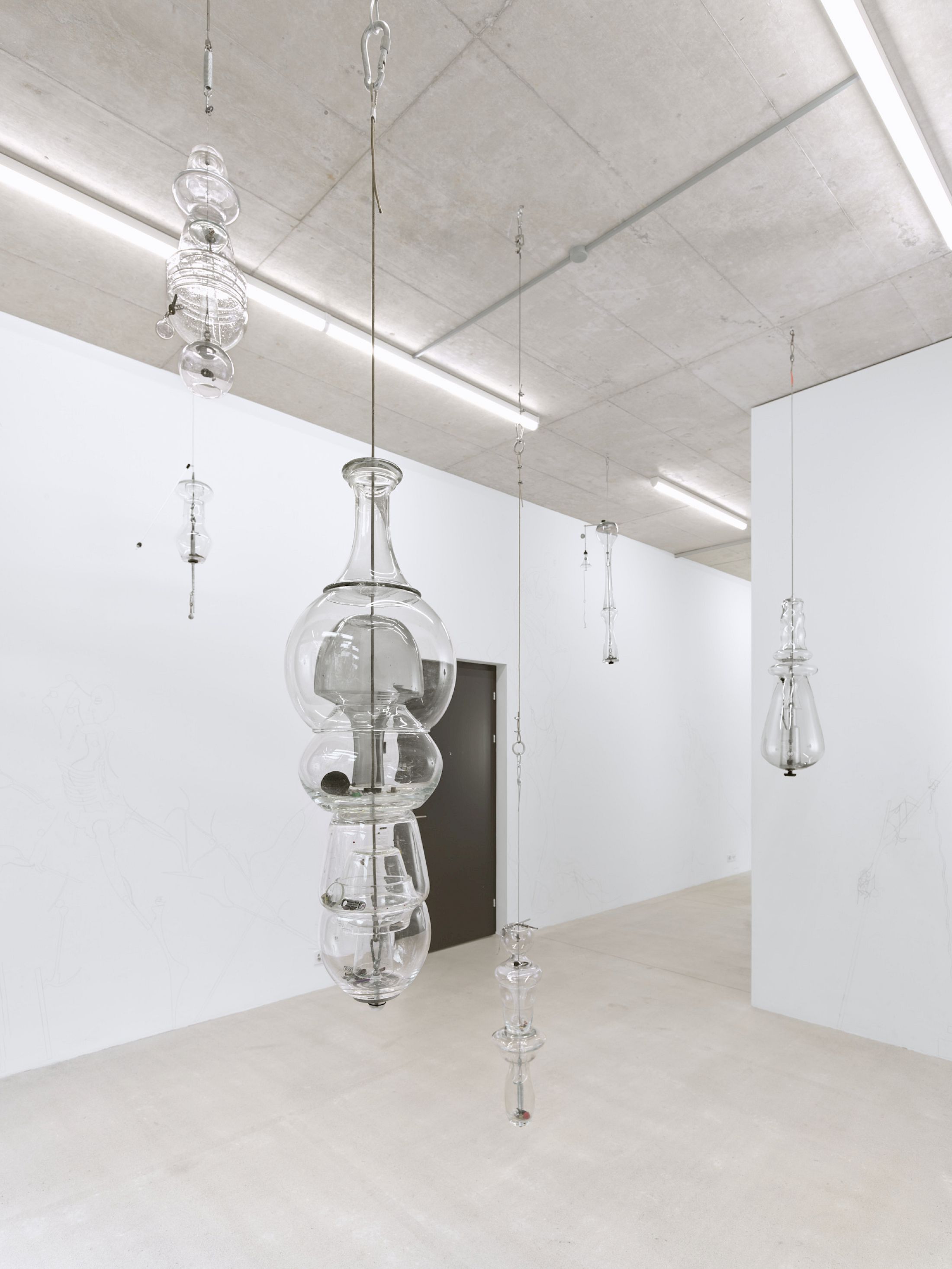 Exhibition View Solo Show Mathis Pfäffli «Meteora» at Damien and the Love Guru, Zurich, 2025-2026 / Photo: Felix Jungo / Courtesy: the artist and Damien and the Love Guru