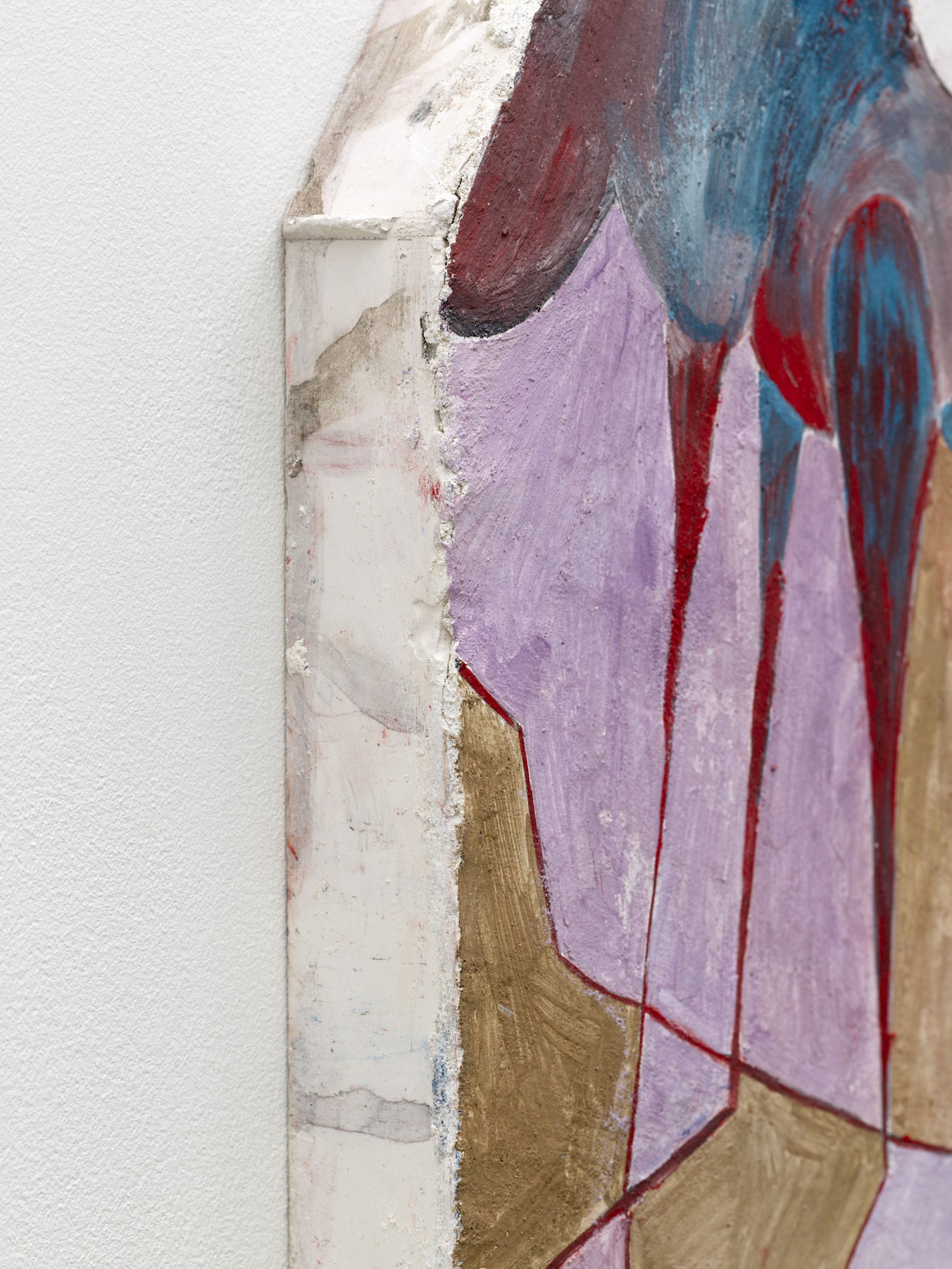 Exhibition View Solo Show Melanie Kitti «Reverse Cry ; view on Reverse Cry 3 (Detail), 2025, fresco: plaster, slaked lime putty paste, washed river sand, pigment, 39 × 37.5 × 4 cm» at Damien and the Love Guru, Zürich, 2025 / Photo: Felix Jungo / Courtesy: the artist and Damien and the Love Guru