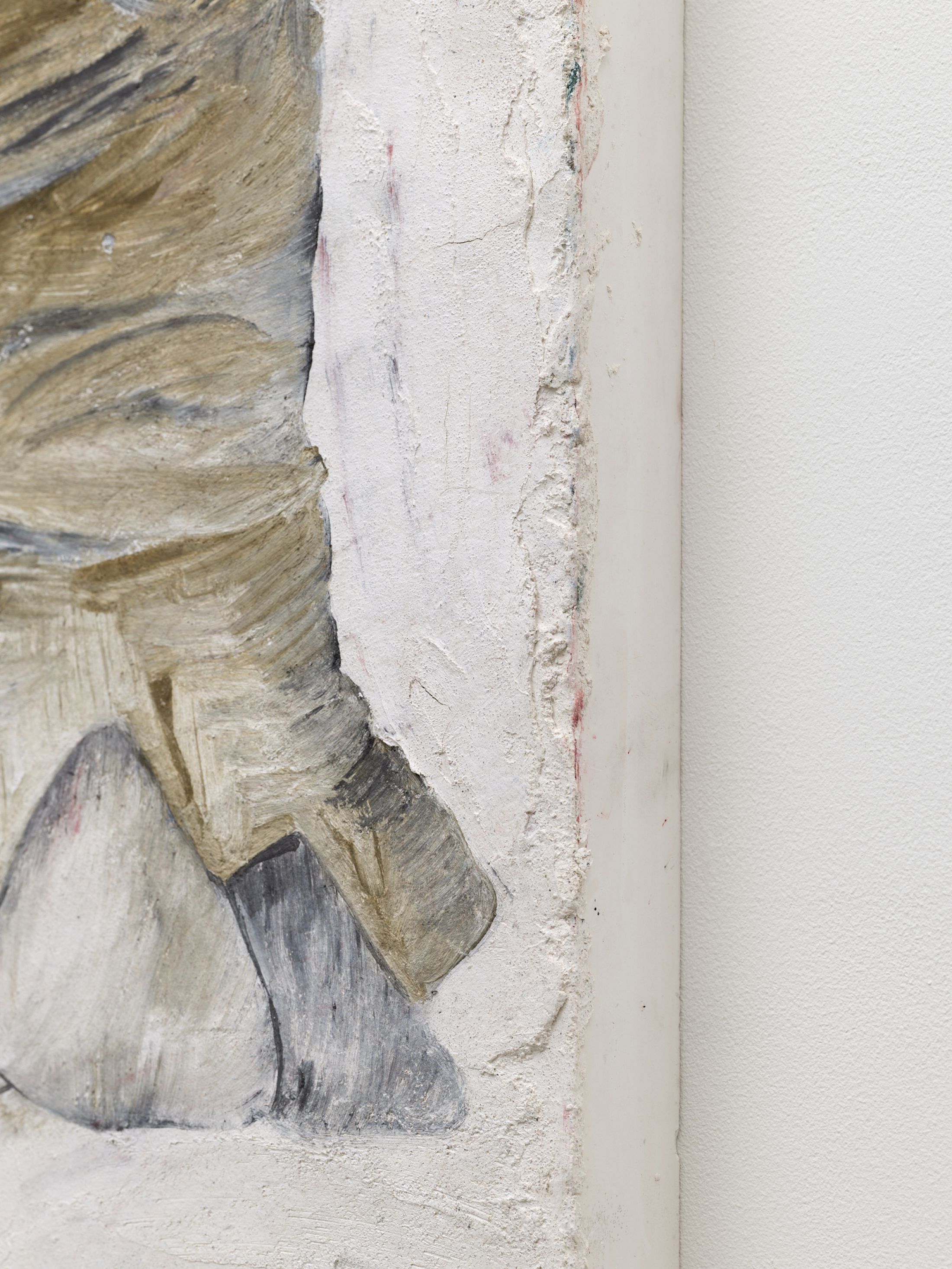 Exhibition View Solo Show Melanie Kitti «Reverse Cry ; view on Reverse Cry 4, 2025, fresco: plaster, slaked lime putty paste, washed river sand, pigment, 60 × 31 × 4 cm» at Damien and the Love Guru, Zürich, 2025 / Photo: Felix Jungo / Courtesy: the artist and Damien and the Love Guru