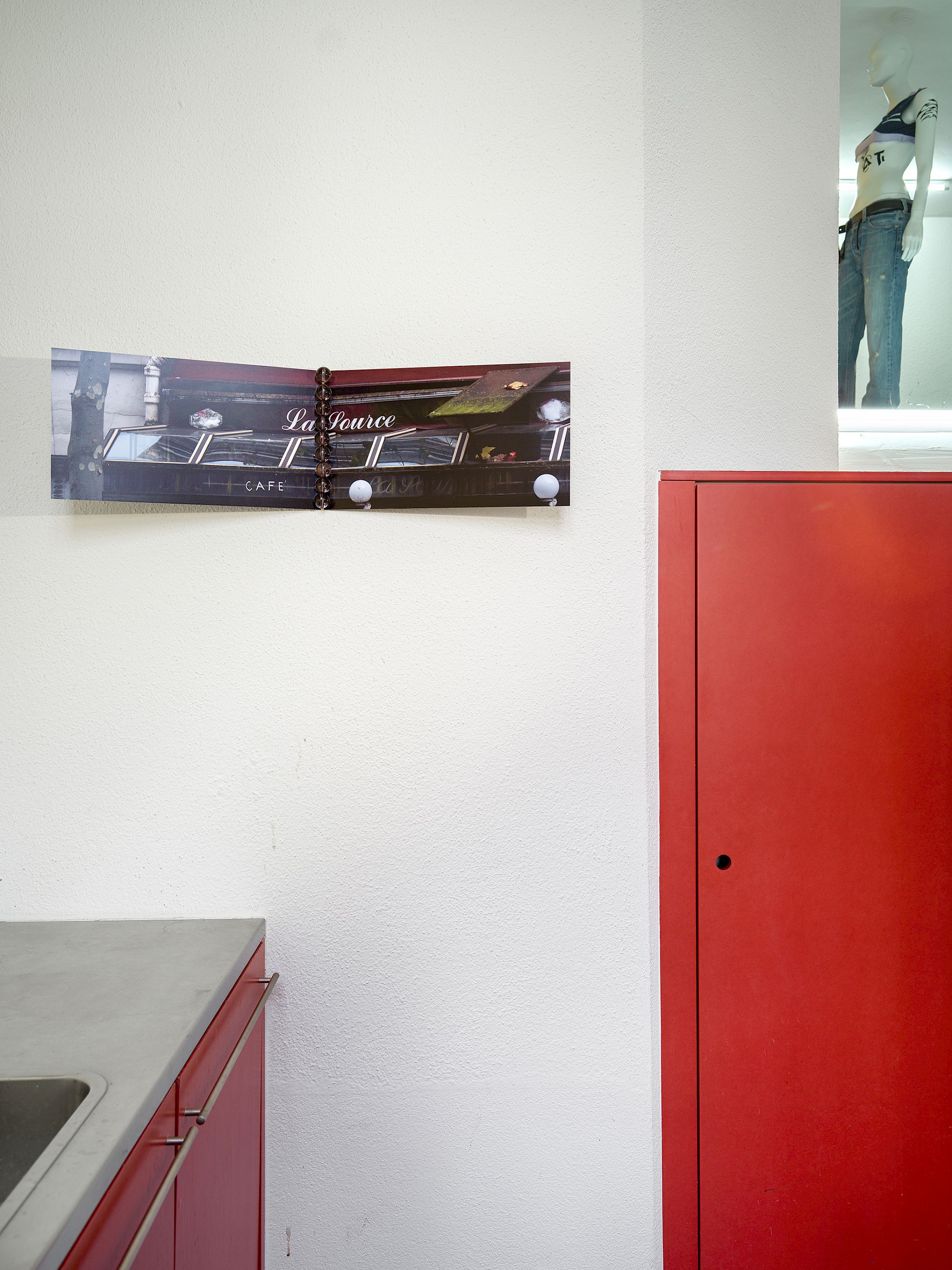 Exhibition View Group Show «Passage du Commerce ; view on Adrien Genty, La Source, 2025 ; Jesaja Kroessin, Girl , 2025» at Kunsthalle Winterthur, Winterthur, 2025-2026 / Photo: Cedric Mussano / Courtesy: the artist and  Kunsthalle Winterthur