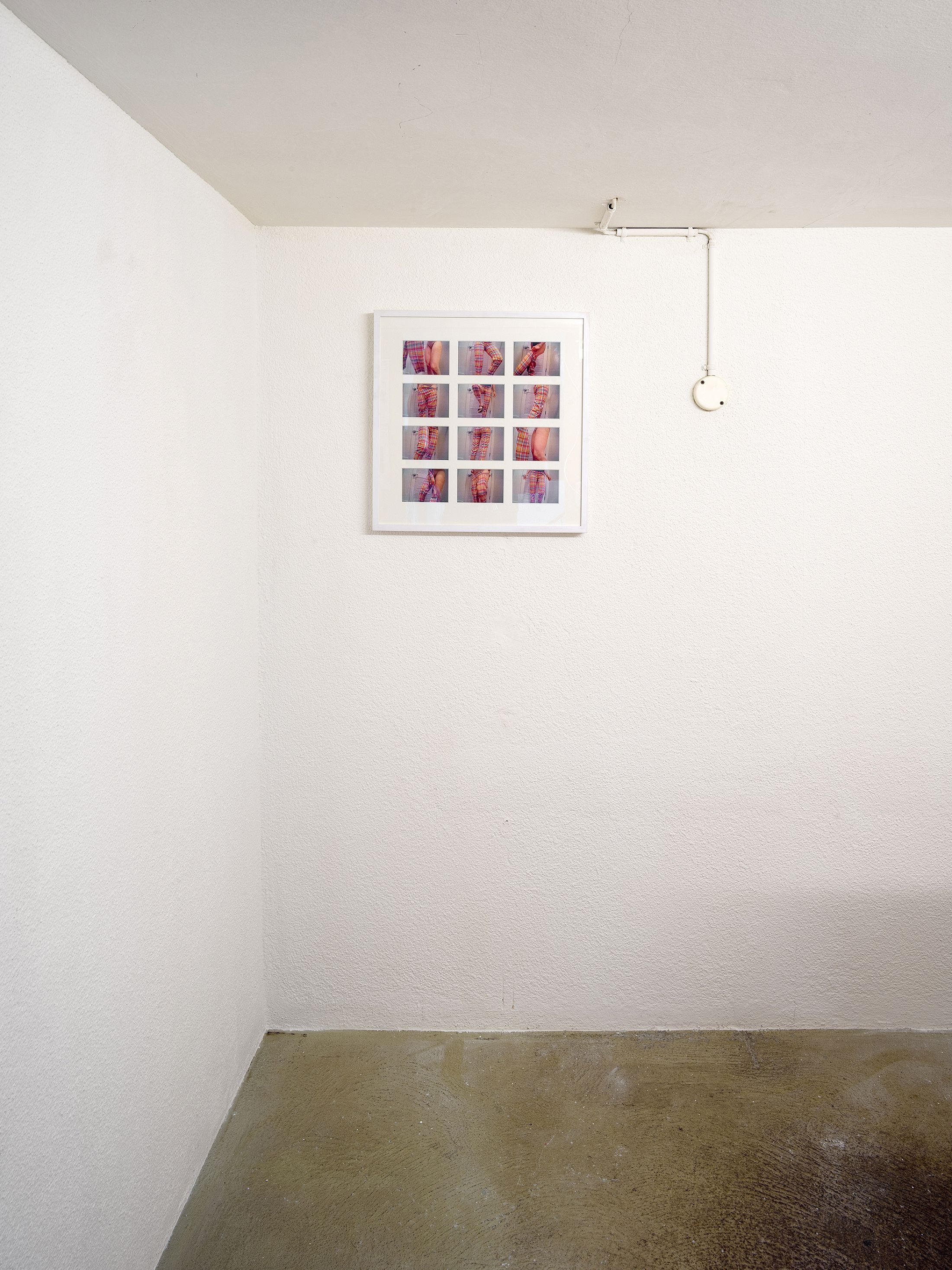 Exhibition View Group Show «Passage du Commerce ; view on Merry Alpern, Photographic prints of stills from the artist’s 1999 film Shopping» at Kunsthalle Winterthur, Winterthur, 2025-2026 / Photo: Cedric Mussano / Courtesy: the artist and  Kunsthalle Winterthur