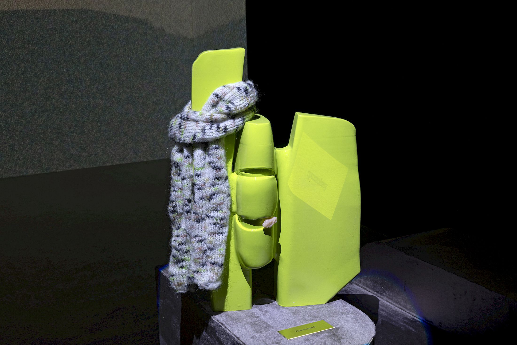 Exhibition View Duo Show Paul Fritz and Virginie Sistek «Priscilla Predator: geboren, leben, sterben» at For, Basel, 2026 / Photo: Gina Folly / Courtesy: the artists and For, Basel