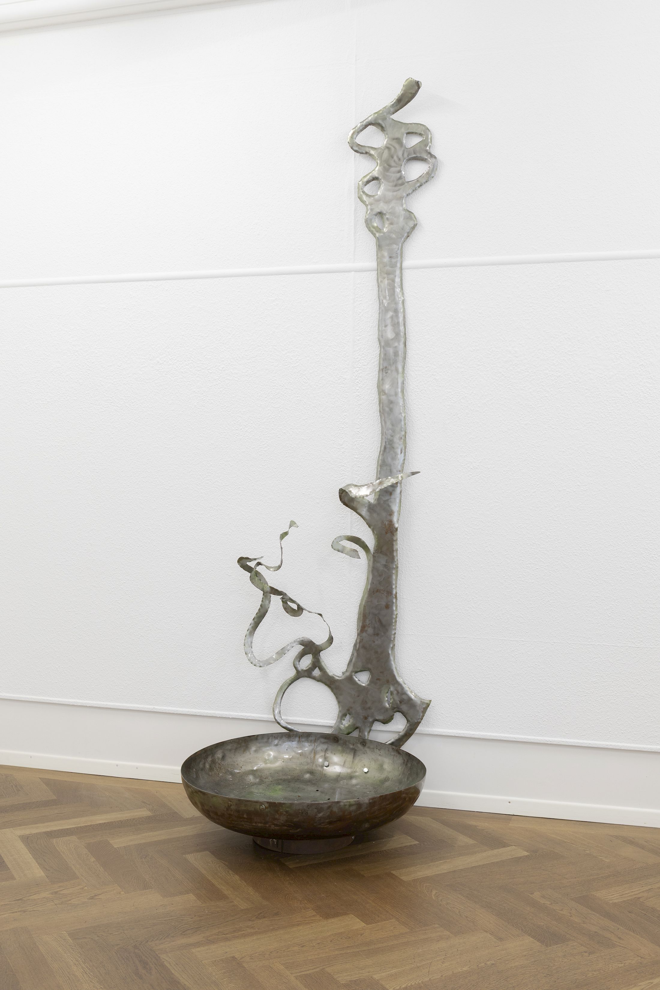 Exhibition View Solo Show Rebecca Solari «POGO NEL BRODO» at Krone Couronne, Biel/Bienne, 2025 / Photo: Michal Schorro / Courtesy: the artist and Krone Couronne