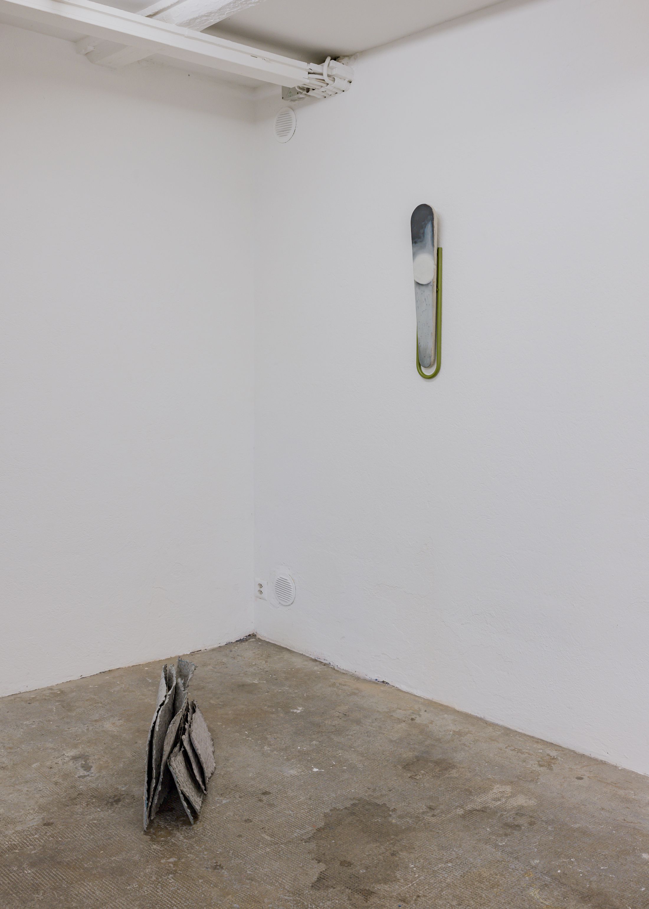 Exhibition View Duo Show Thalles Piaget and Yann Stéphane Bisso «Where have you been?» at WallStreet, Fribourg, 2025-2026 / Photo: Julie Folly / Courtesy: the artists and WallStreet