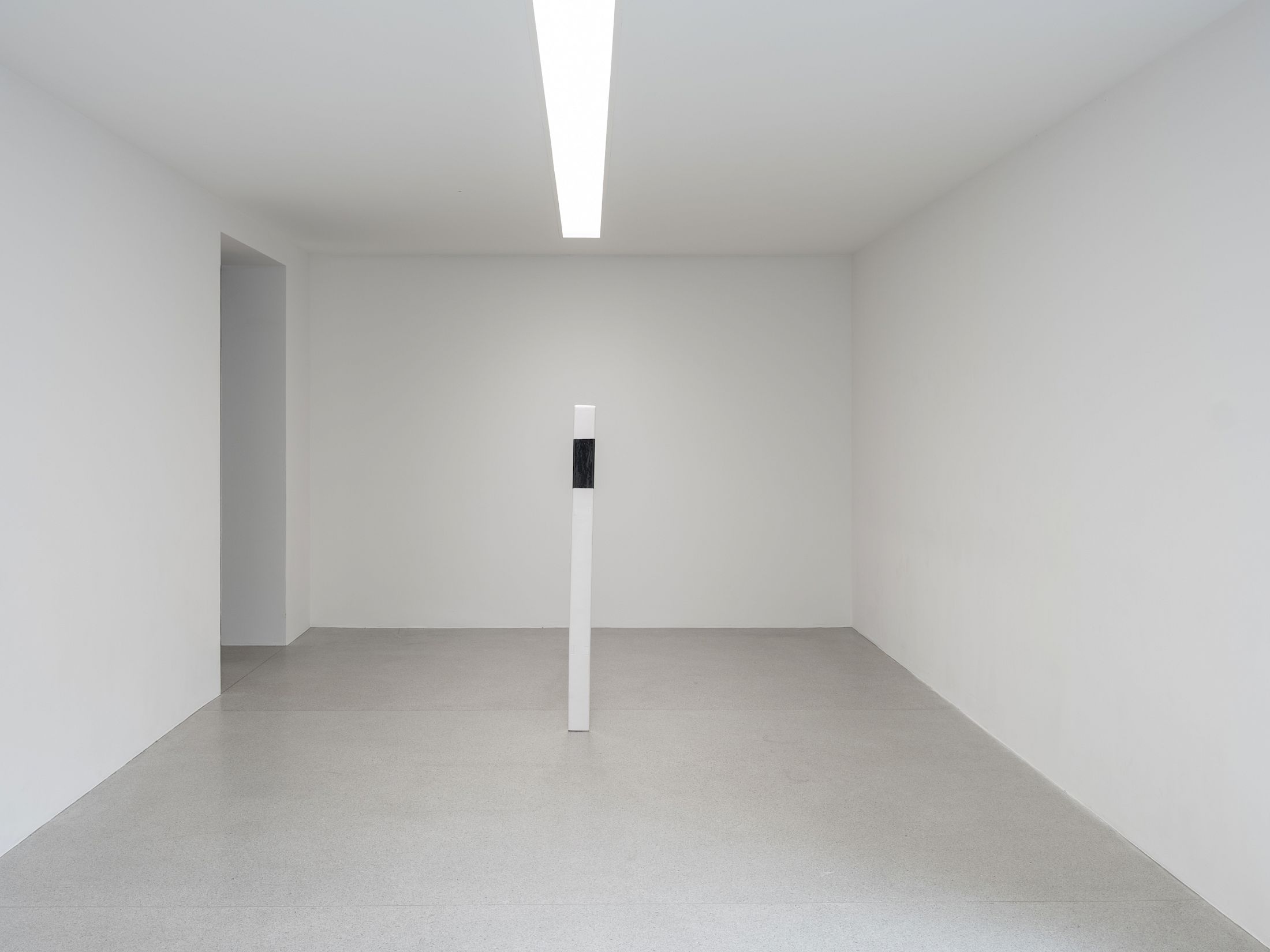 Exhibition View Solo Show Alexandra Bircken «SomaSemaSoma, view on I, 2025, glazed ceramic» at Kunsthaus Biel, Biel/Bienne, 2025 / Photo: Lea Kunz / Courtesy: the artist; BQ, Berlin; Herald St, London and Maureen Paley, London