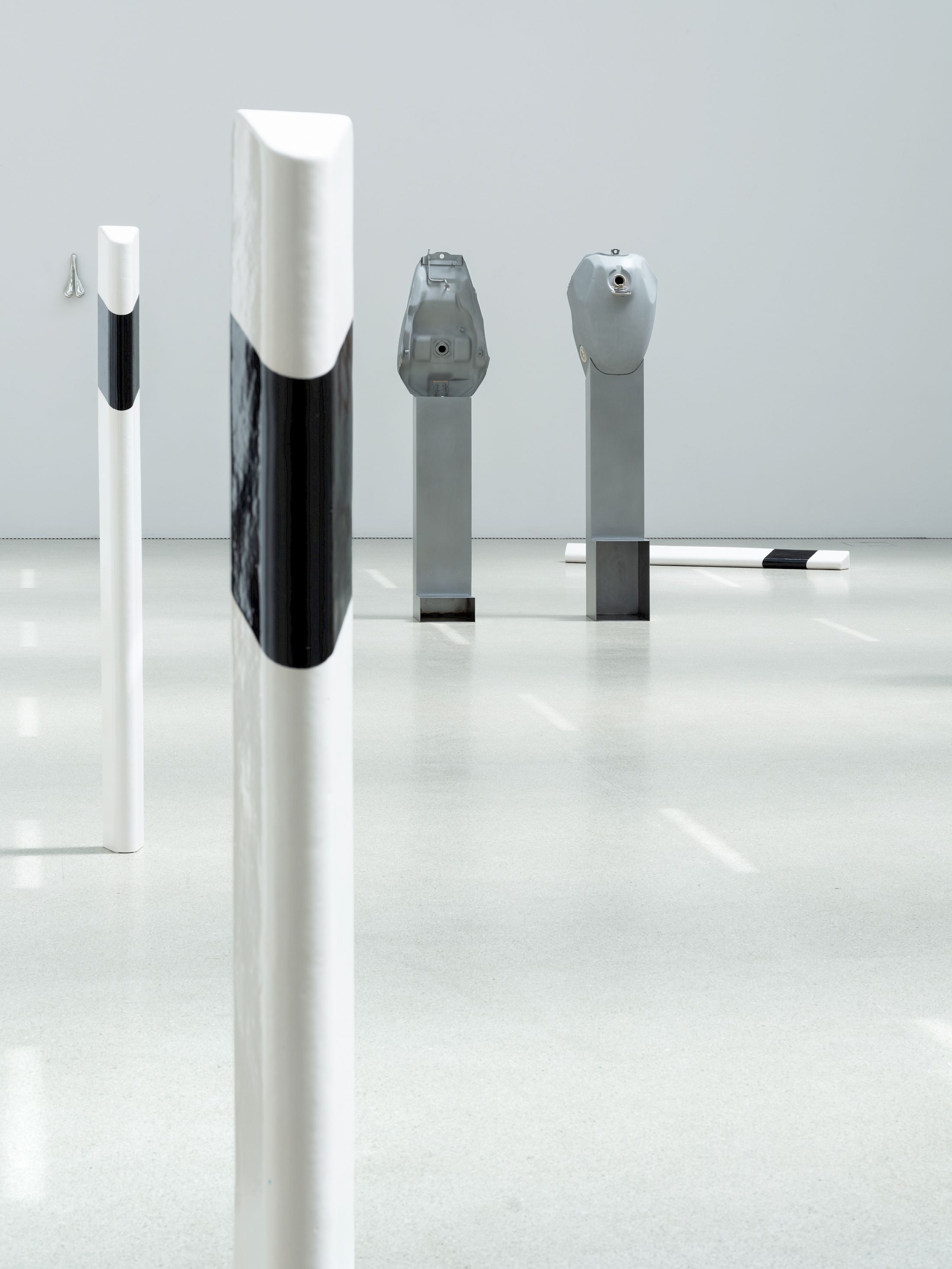 Exhibition View Solo Show Alexandra Bircken «SomaSemaSoma» at Kunsthaus Biel, Biel/Bienne, 2025 / Photo: Lea Kunz / Courtesy: the artist; BQ, Berlin; Herald St, London and Maureen Paley, London