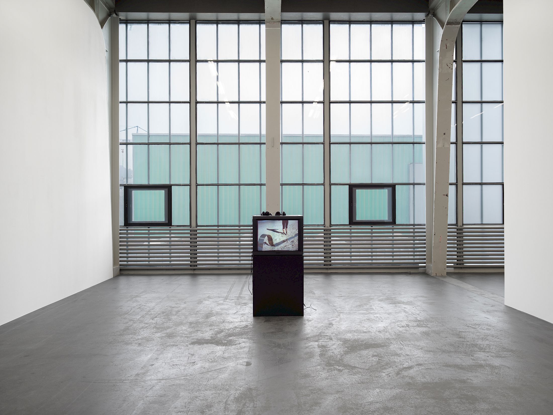 Exhibition View Solo Show Kaarel Kurismaa «Intermezzo» at Kunsthalle Zürich, Zürich, 2026 / Photo: Cedric Mussano / Courtesy: the artist and Kunsthalle Zürich